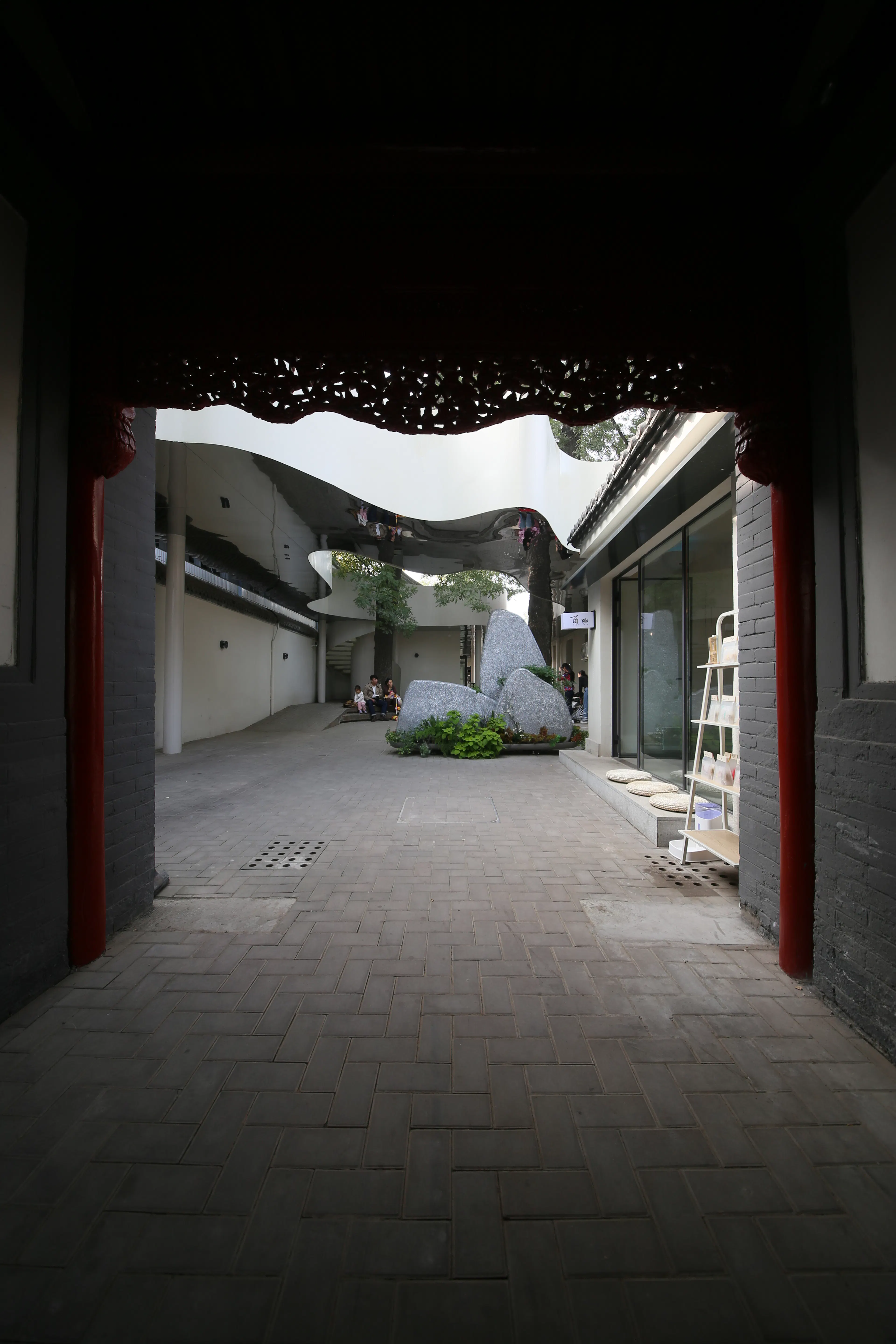 Courtyard 35 - Hutong Cloudscape — 3