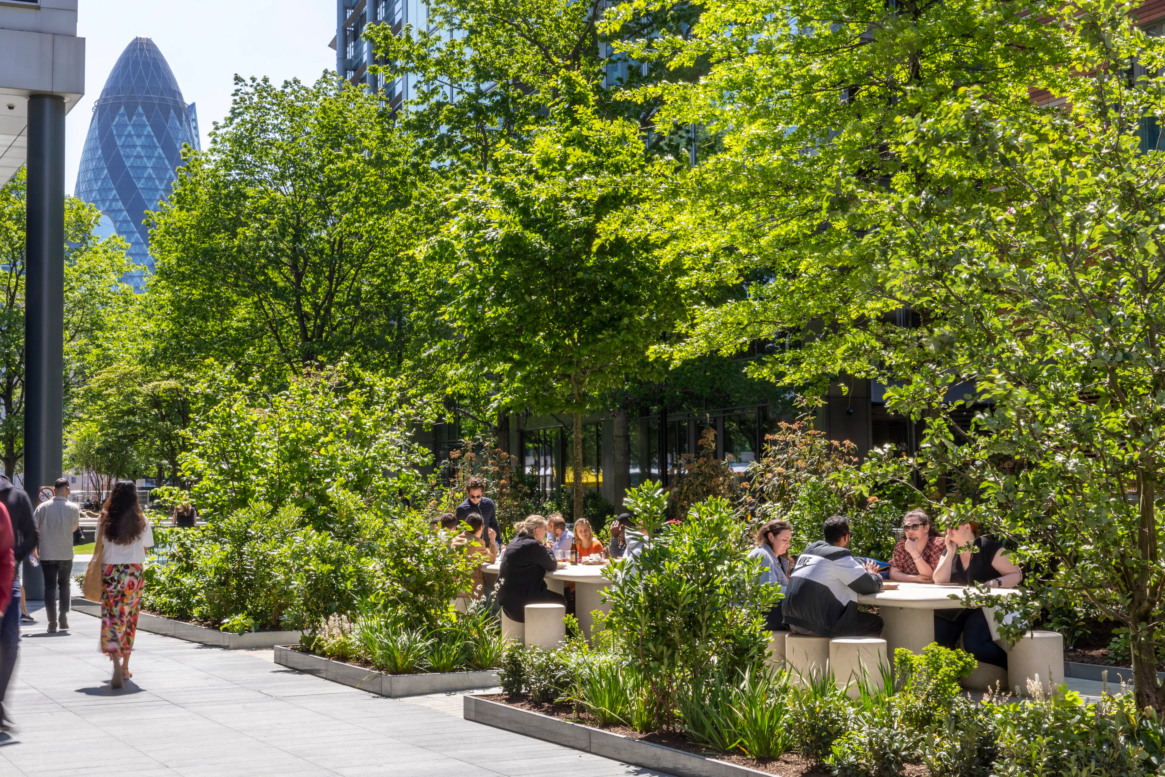 Apple The Exchange TRX — 19