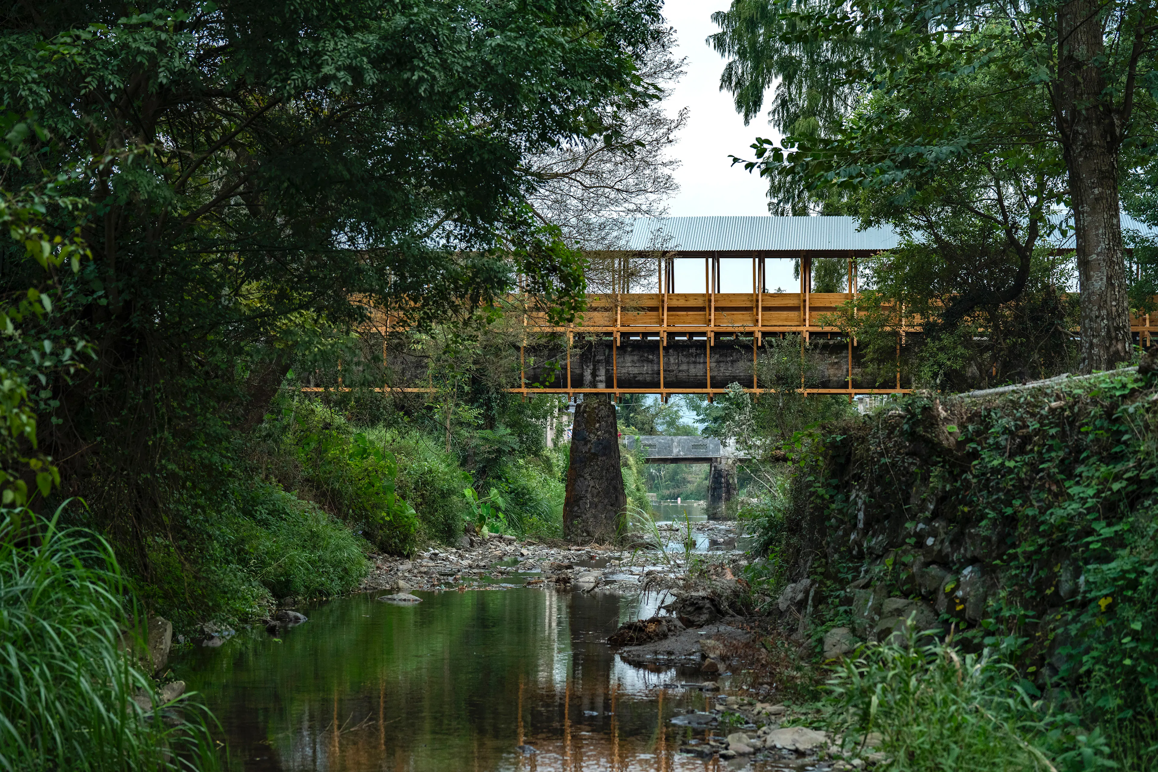FW JI·Covered Bridge on Aqueduct