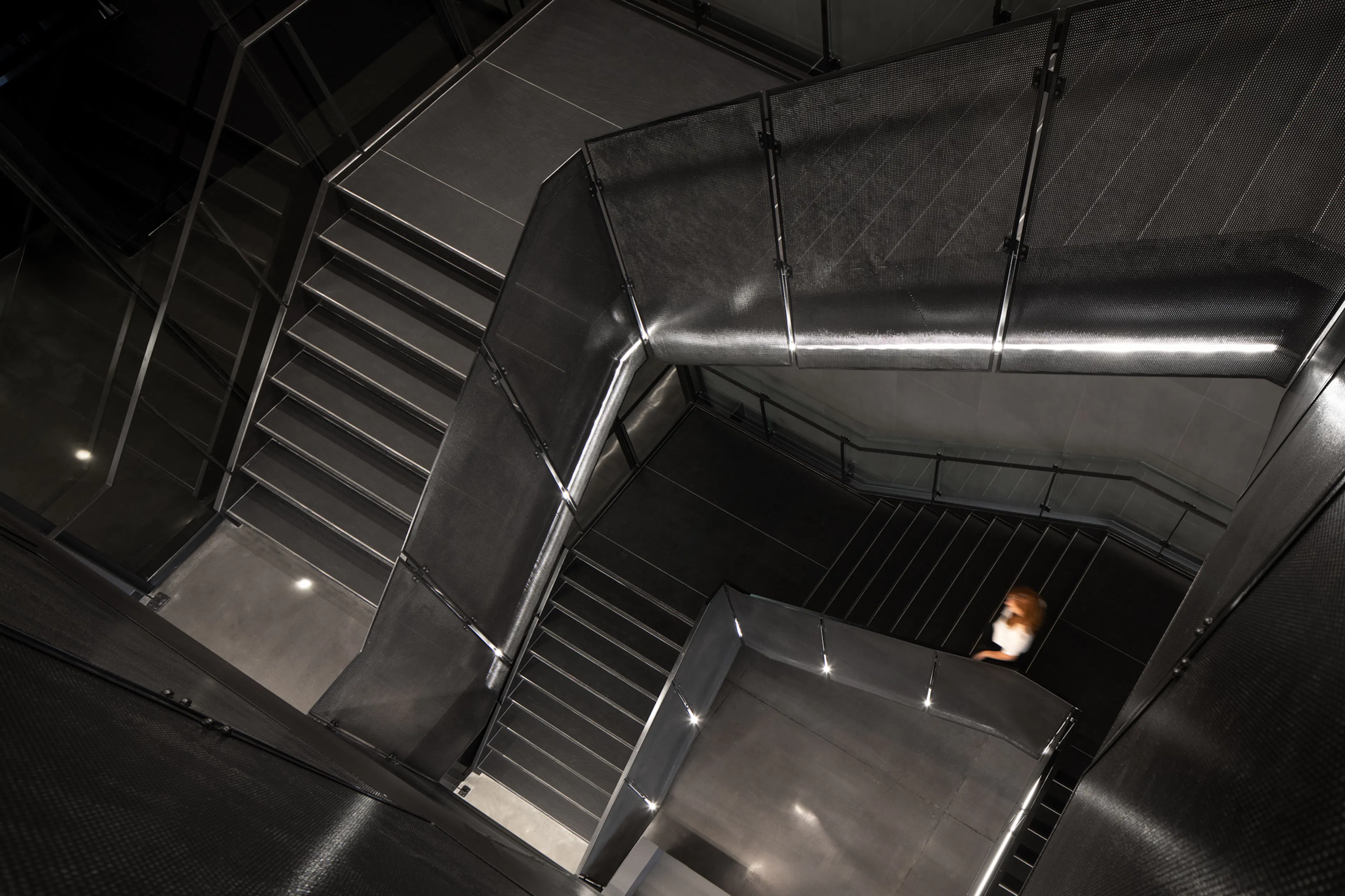 METRO Distribution Centre — 14