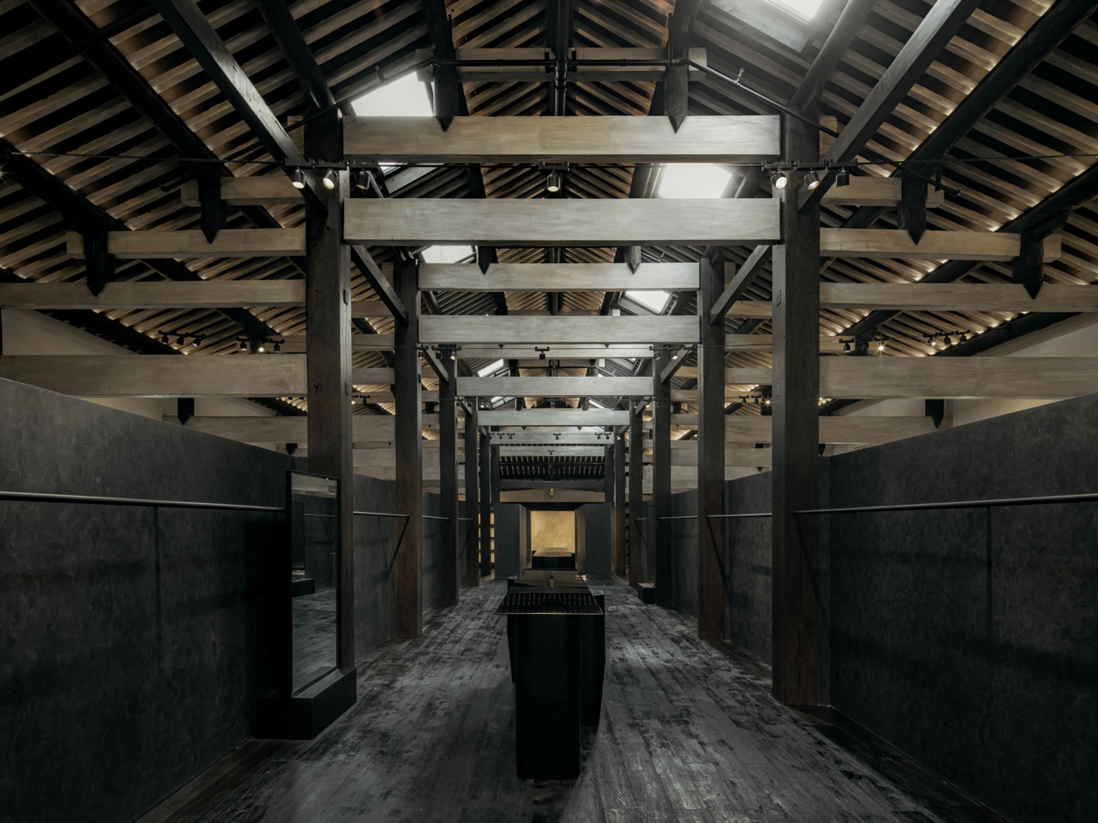 Mirage25 Atelier — 1