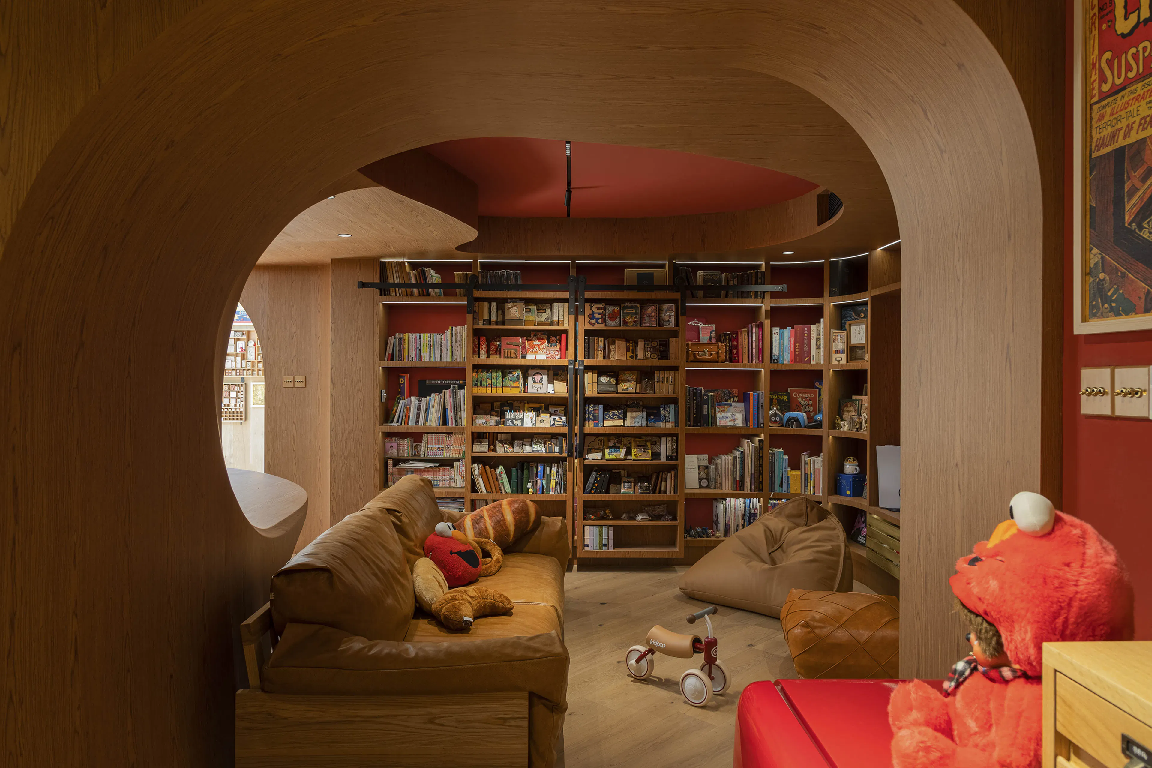 Vlogger Aguai's Home — 2