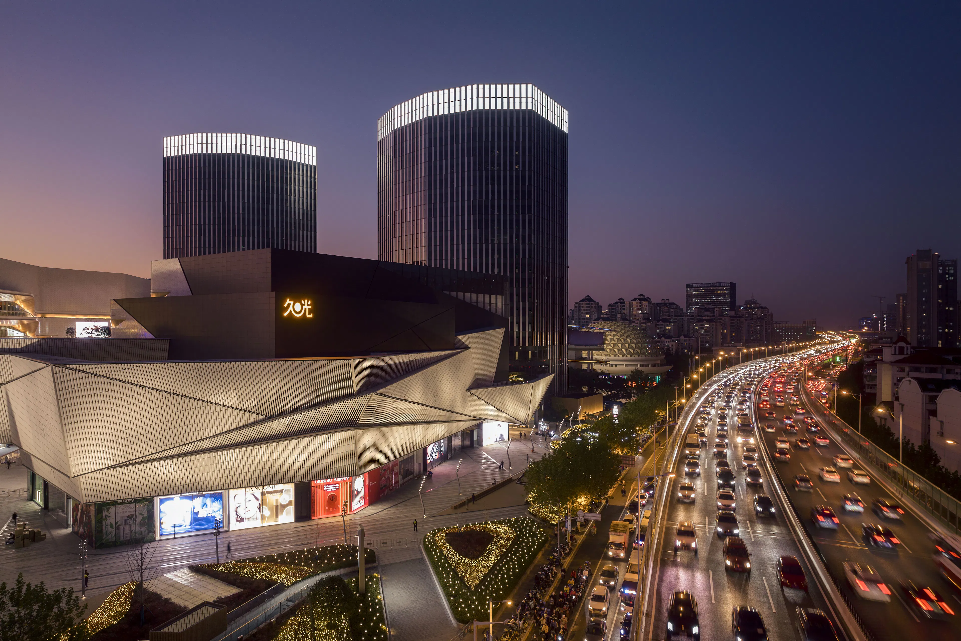 Shanghai jiuguang center — 1