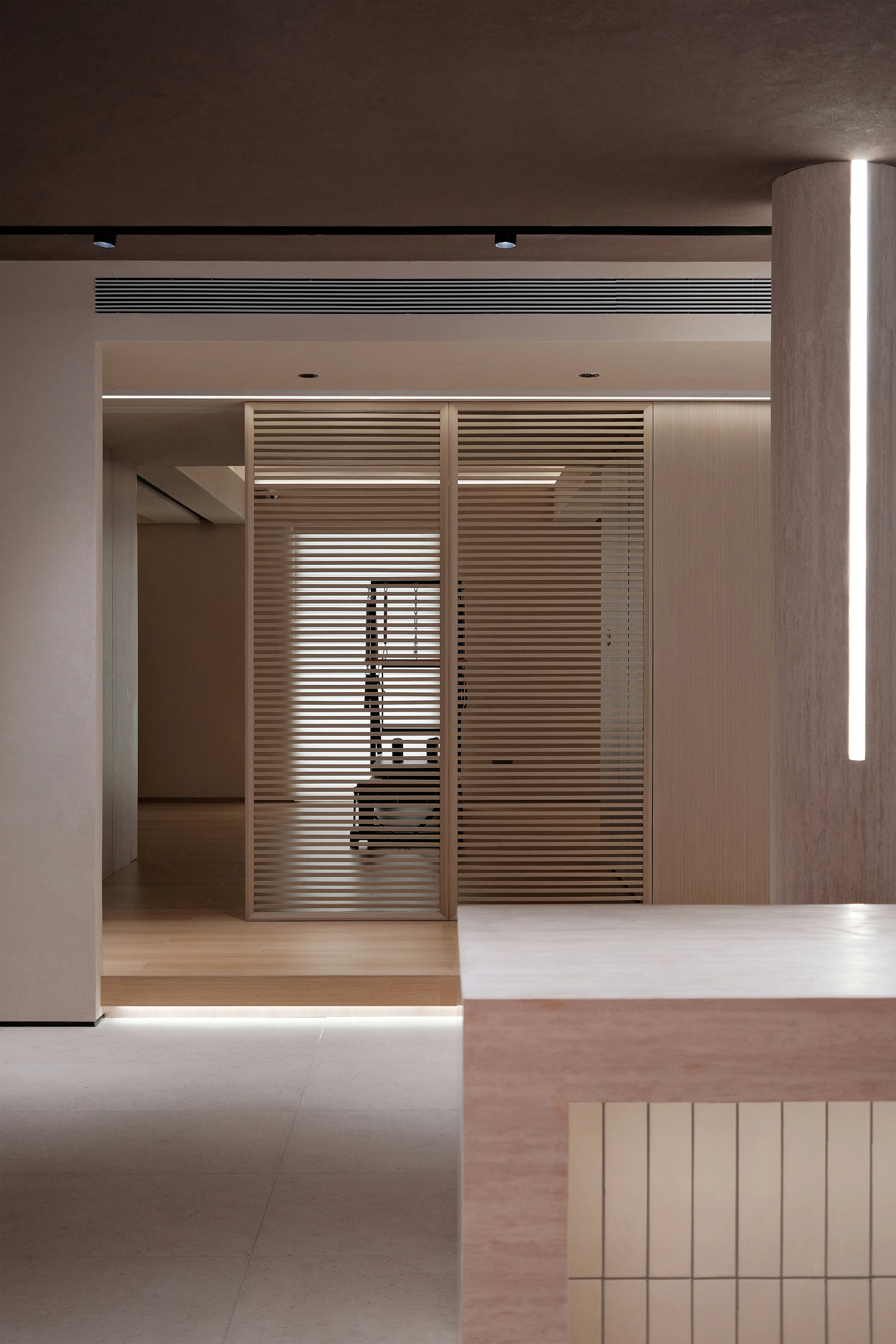 ARCH ARCH Gyrotonic Art Space — 10