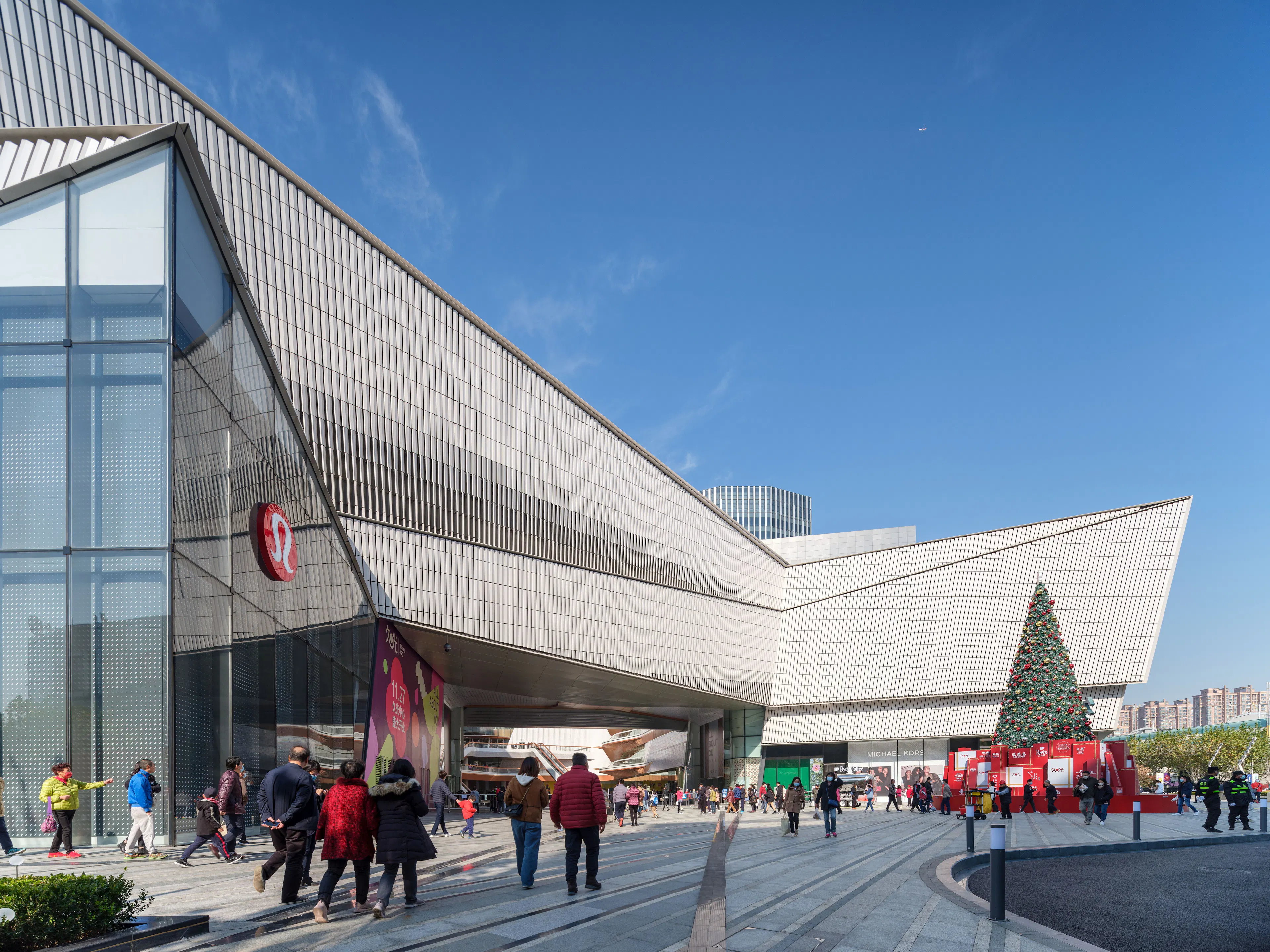 Shanghai jiuguang center — 3