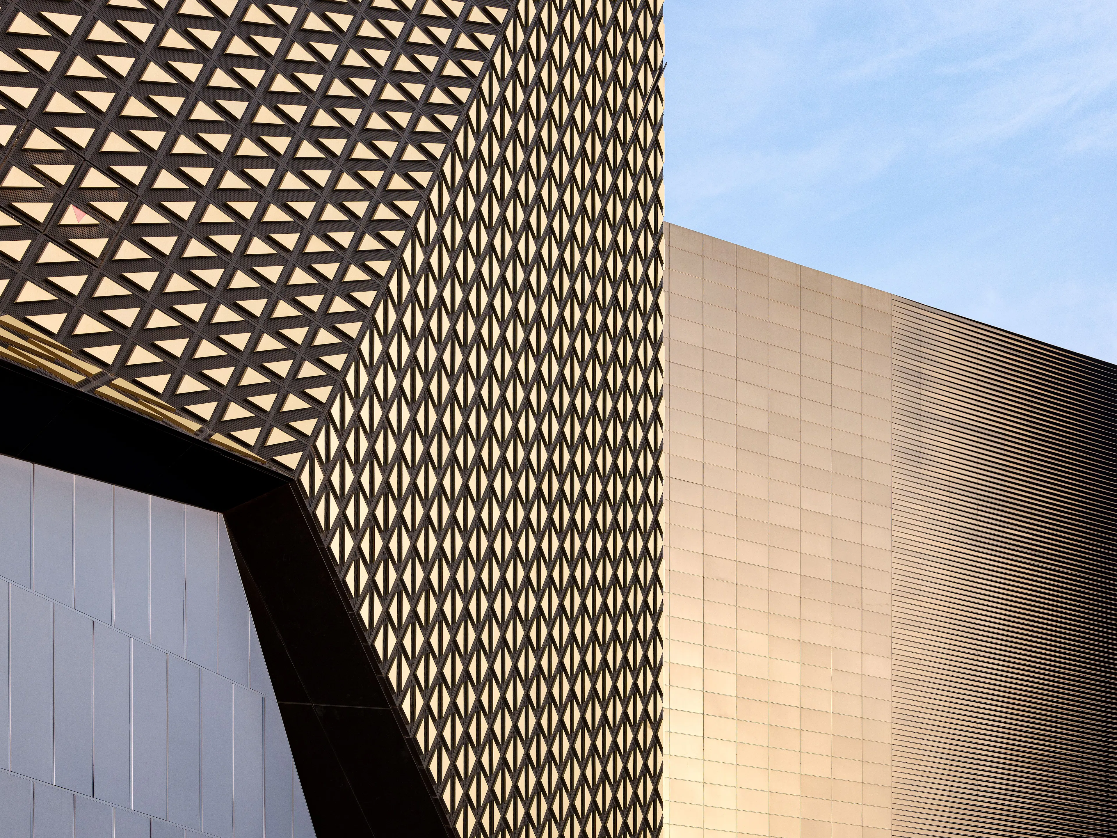 Shanghai jiuguang center