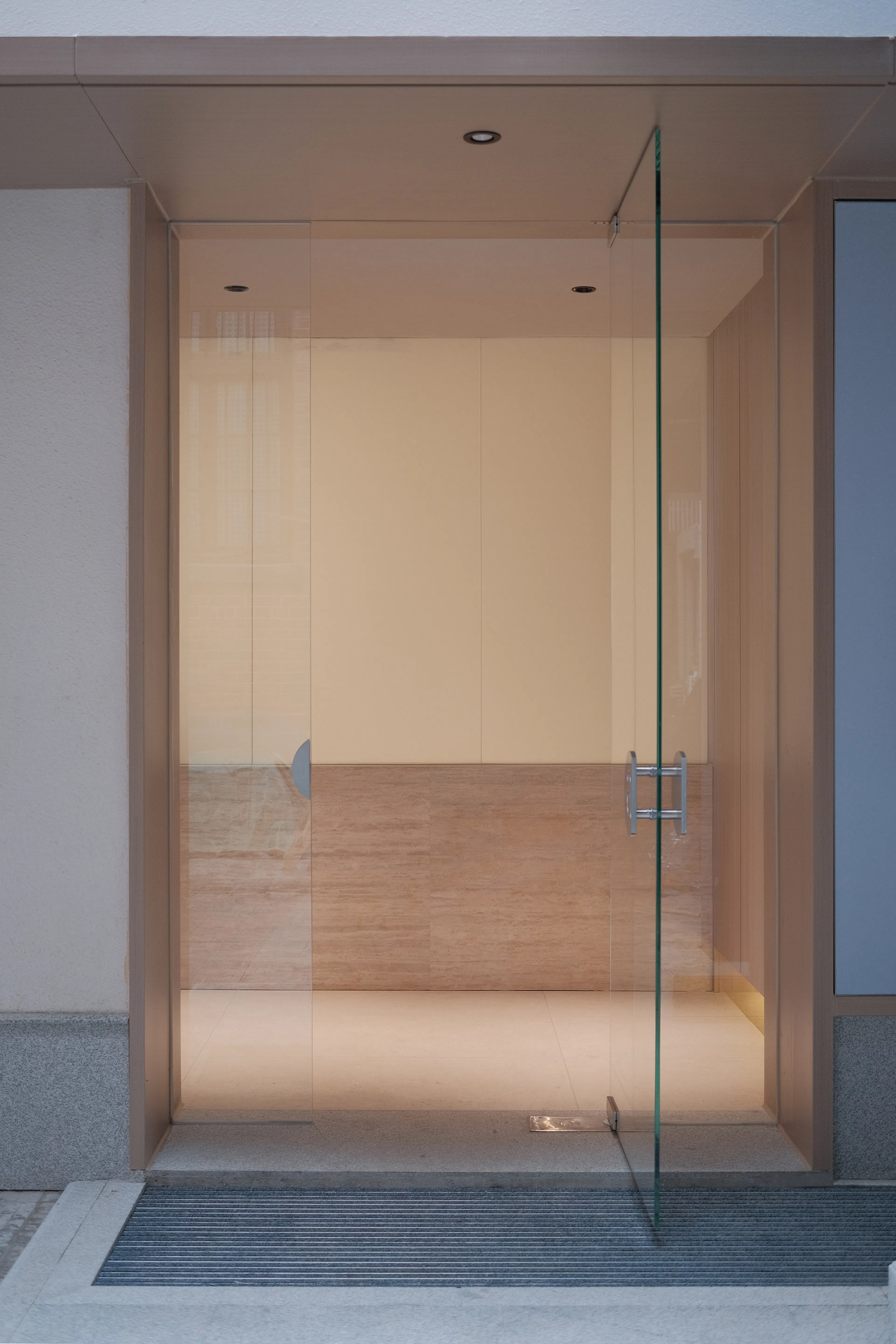 ARCH ARCH Gyrotonic Art Space — 2