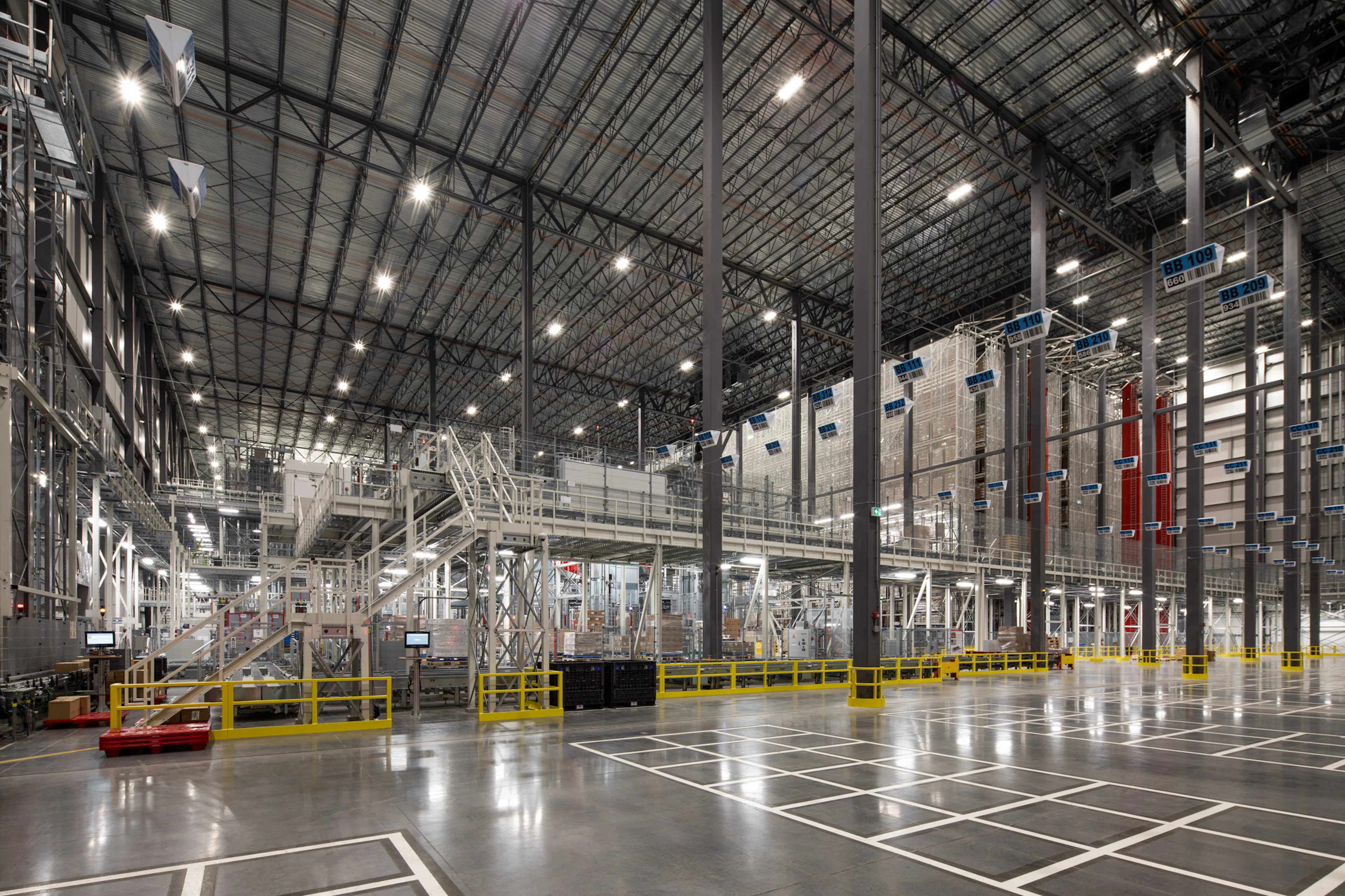 METRO Distribution Centre — 23