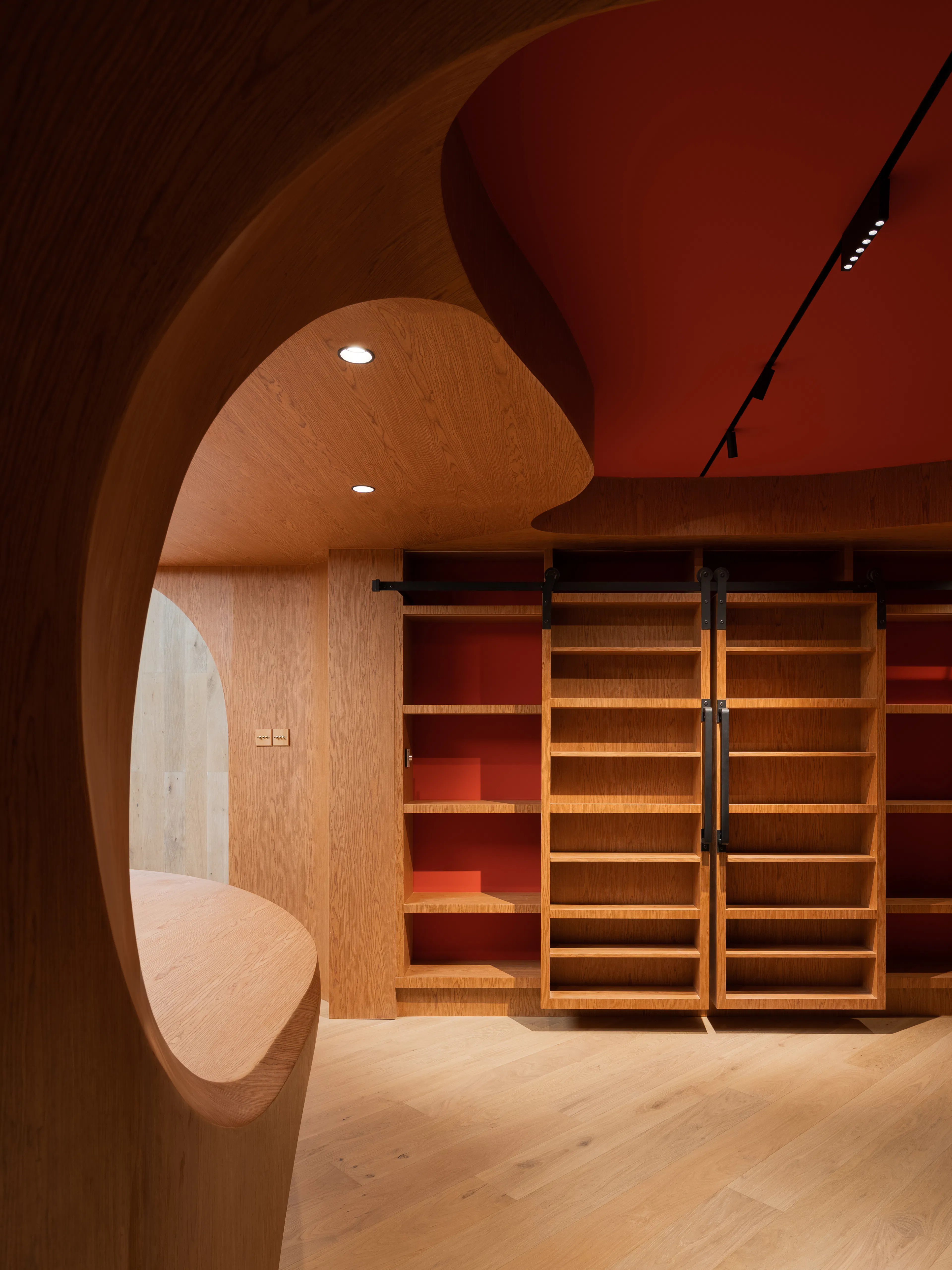 Vlogger Aguai's Home — 47