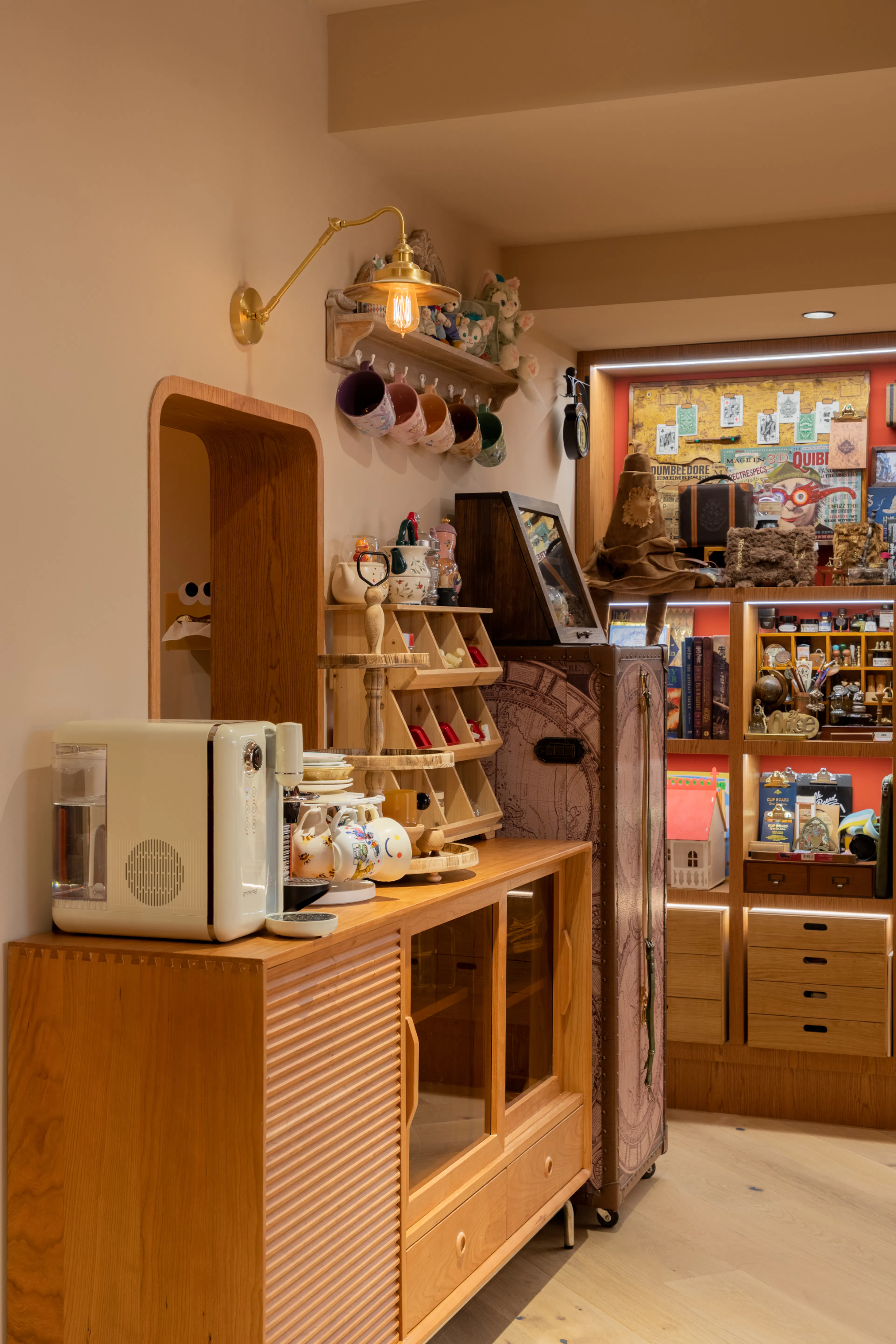 Vlogger Aguai's Home — 14