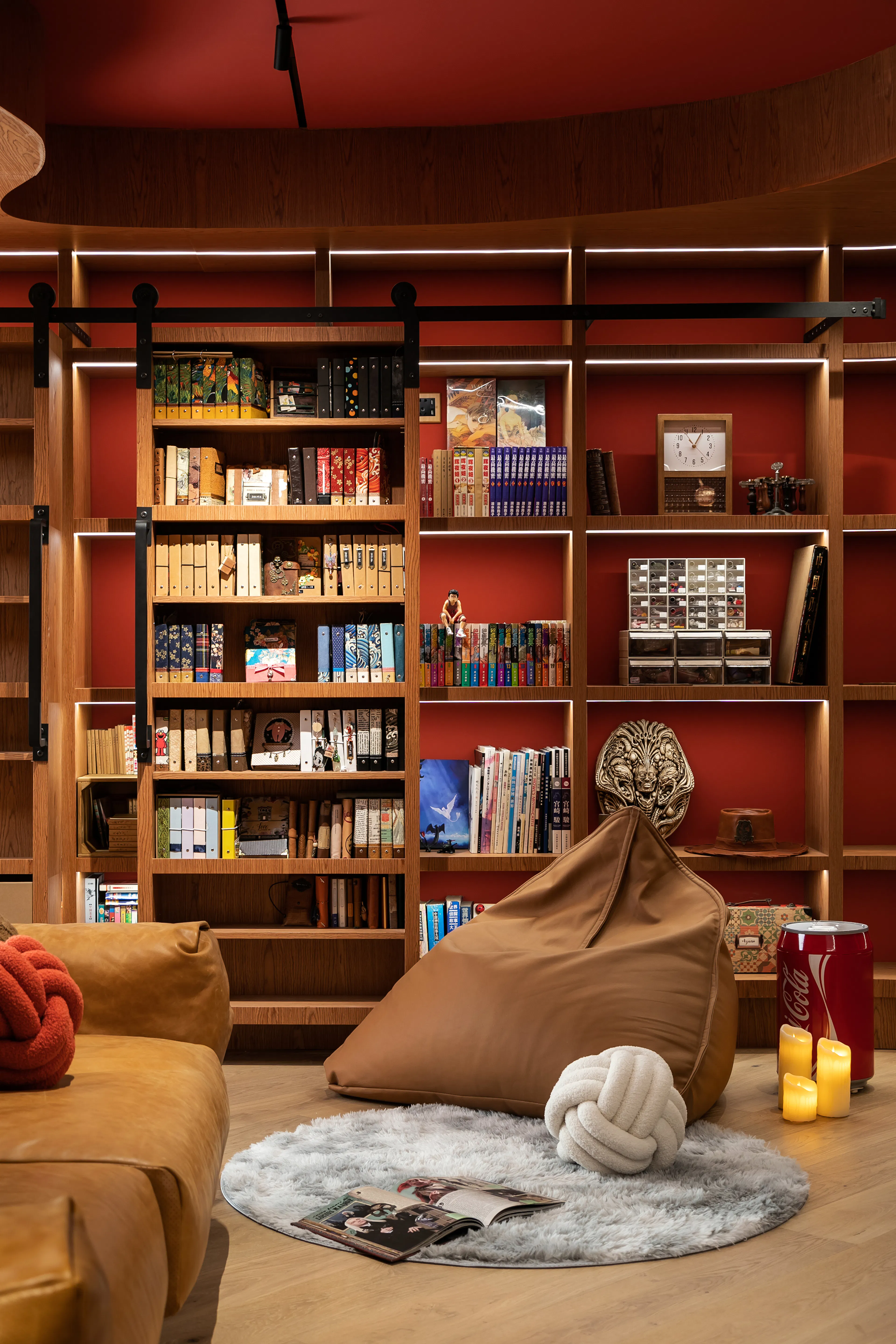 Vlogger Aguai's Home — 13