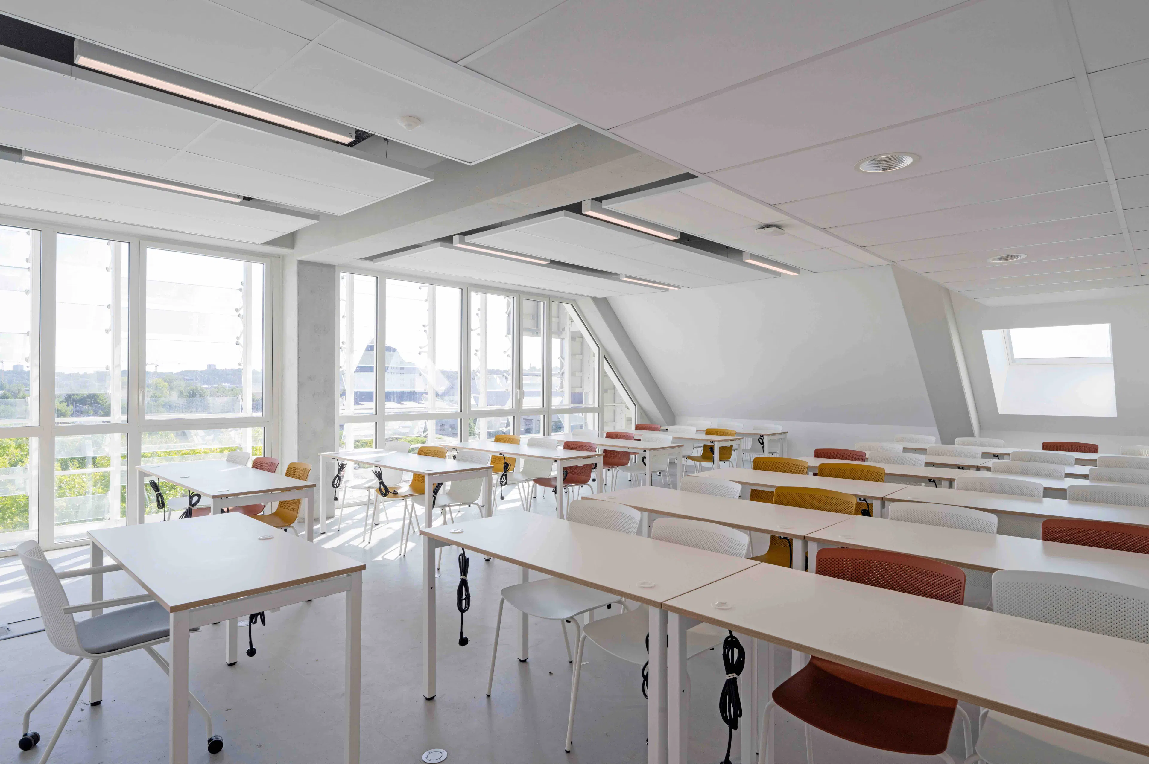 ESSCA School of Management Bordeaux — 3