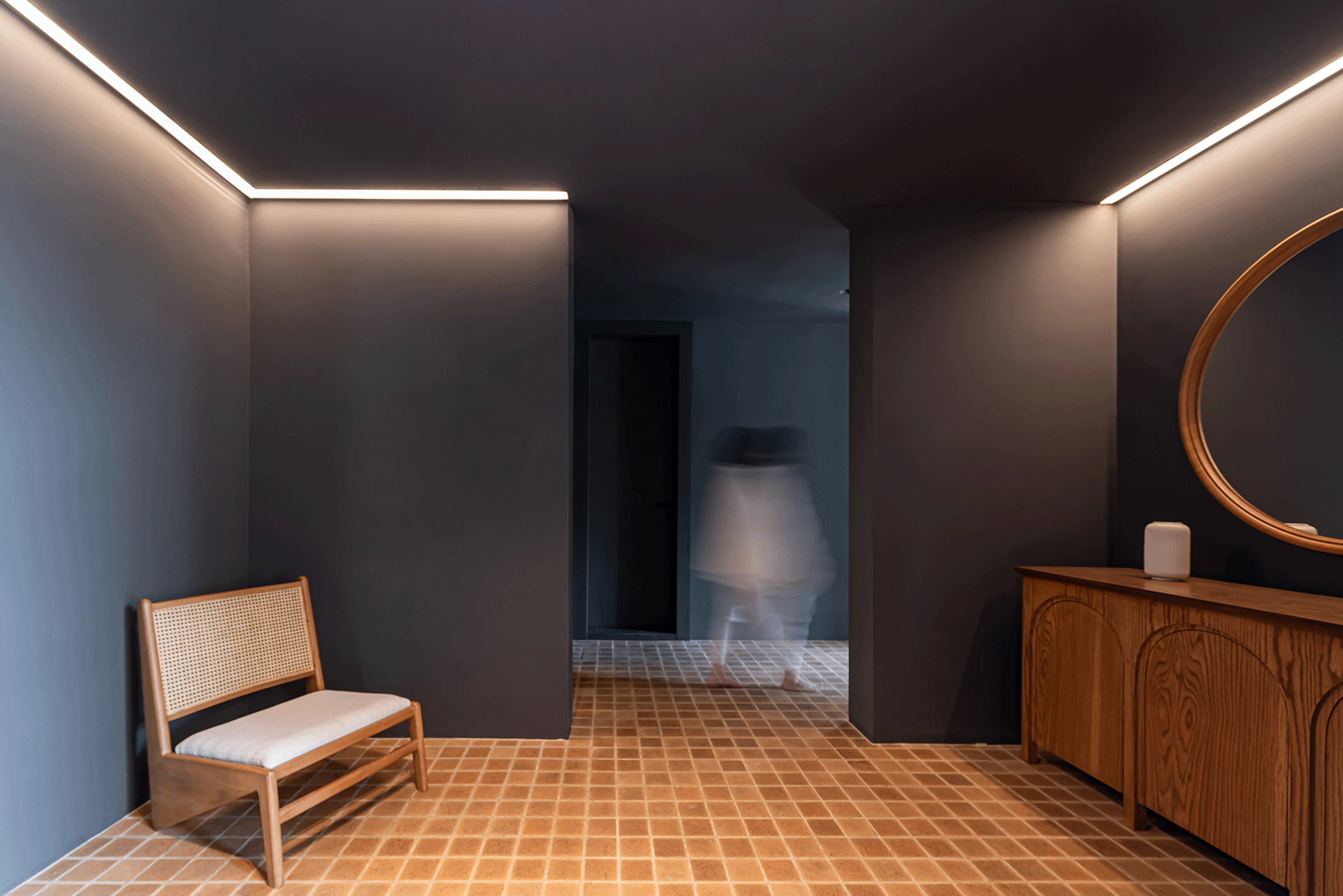 DEHKADEH IWAN — 16