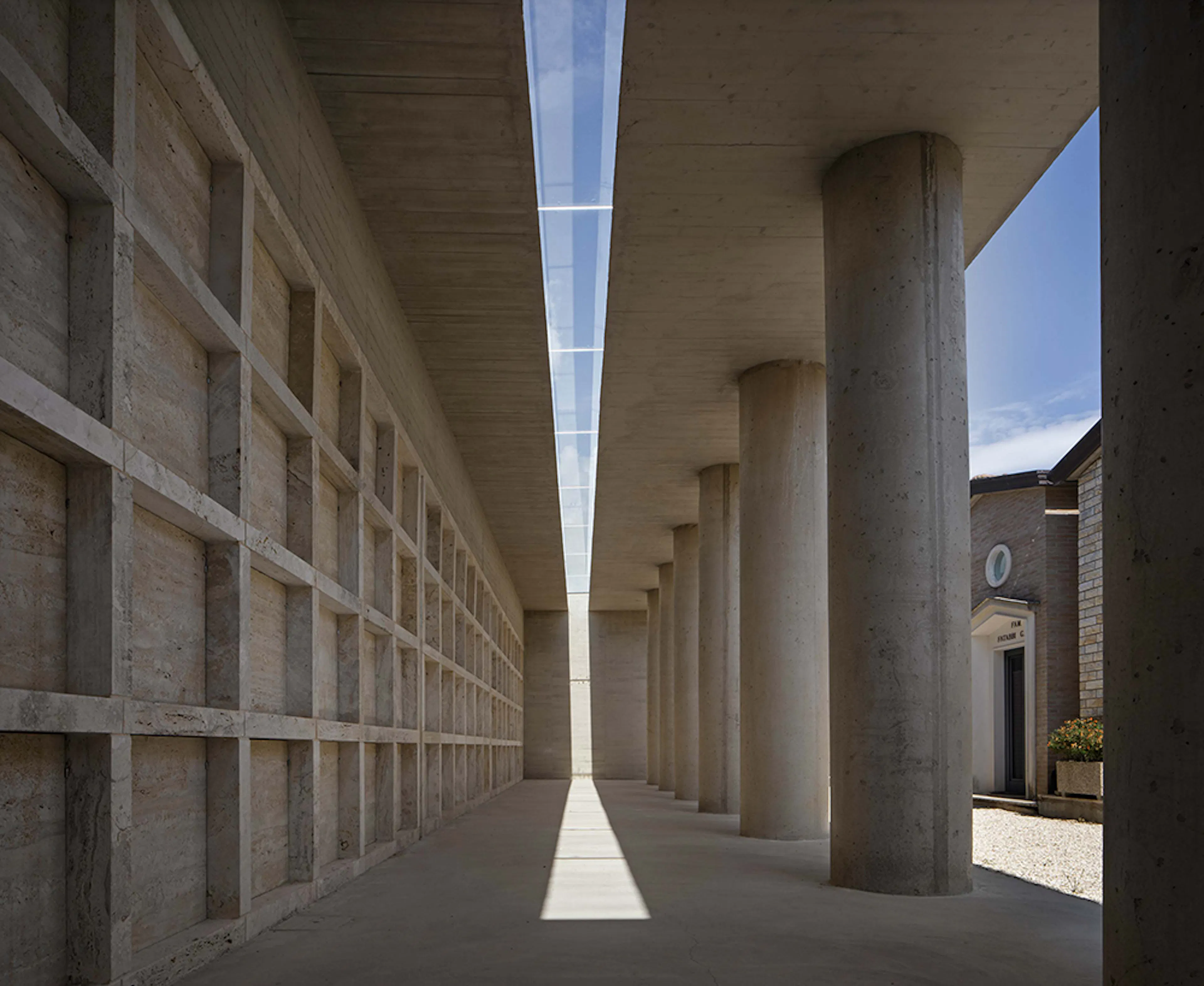 Extension and new “Chapel of the sacred landscape” in the Valfabbrica cemetery — 8