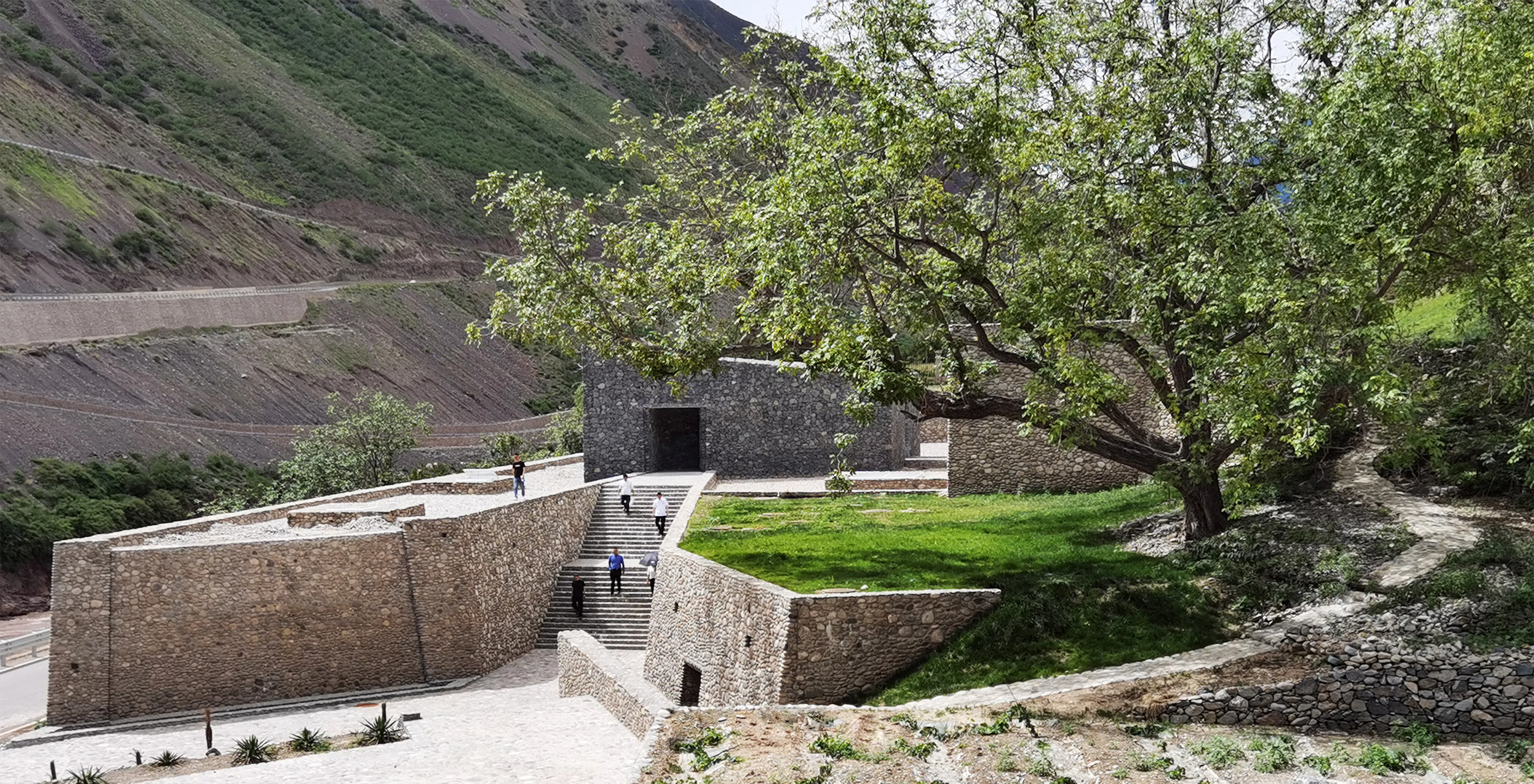 HIDE, A Link between Mountain and River Embedded in Nature --- Quzika 1865 Winery complex — 17