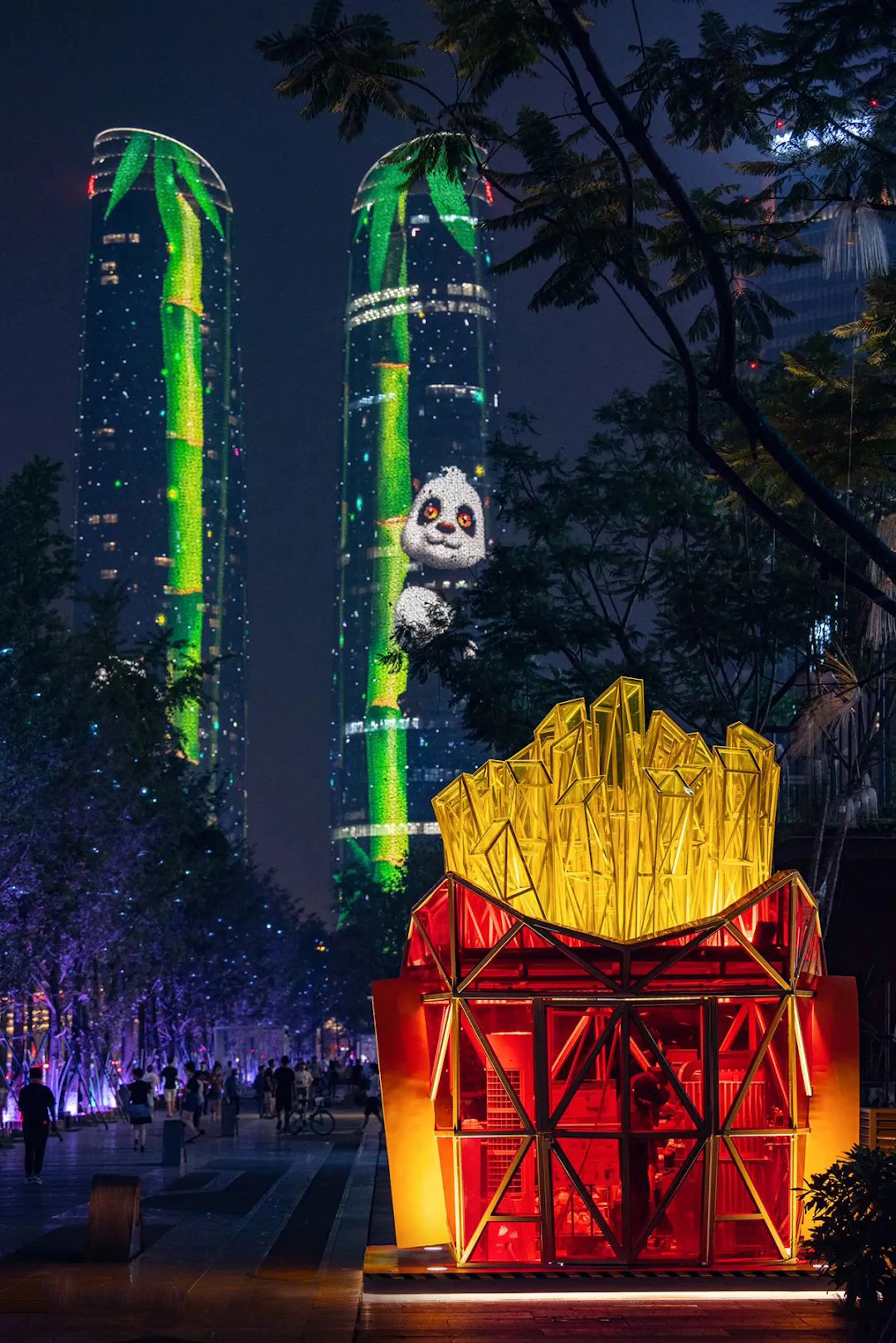 "McDonald's Three Brothers" Pop-up Store — 2