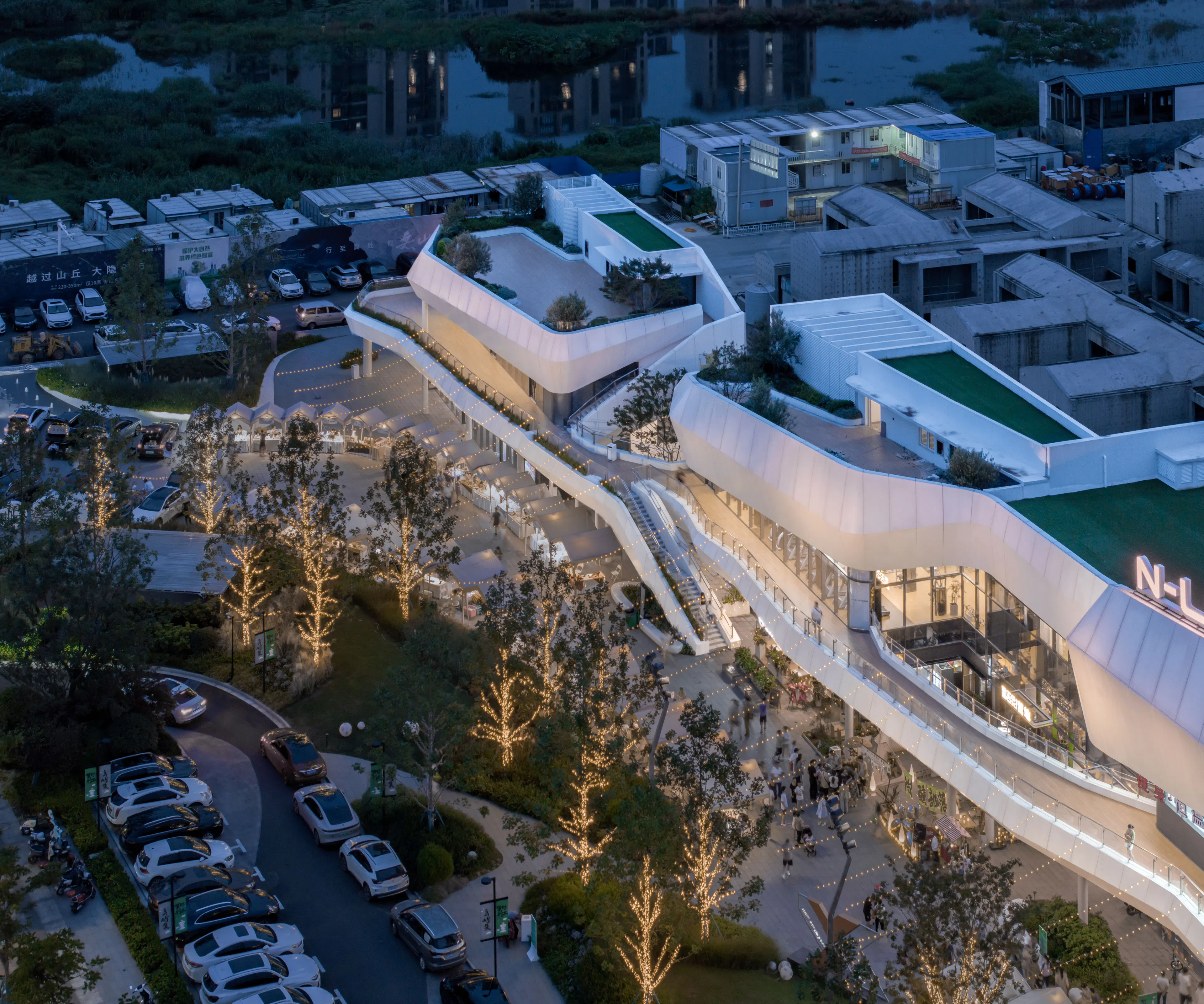 The floating pier commercial — 12