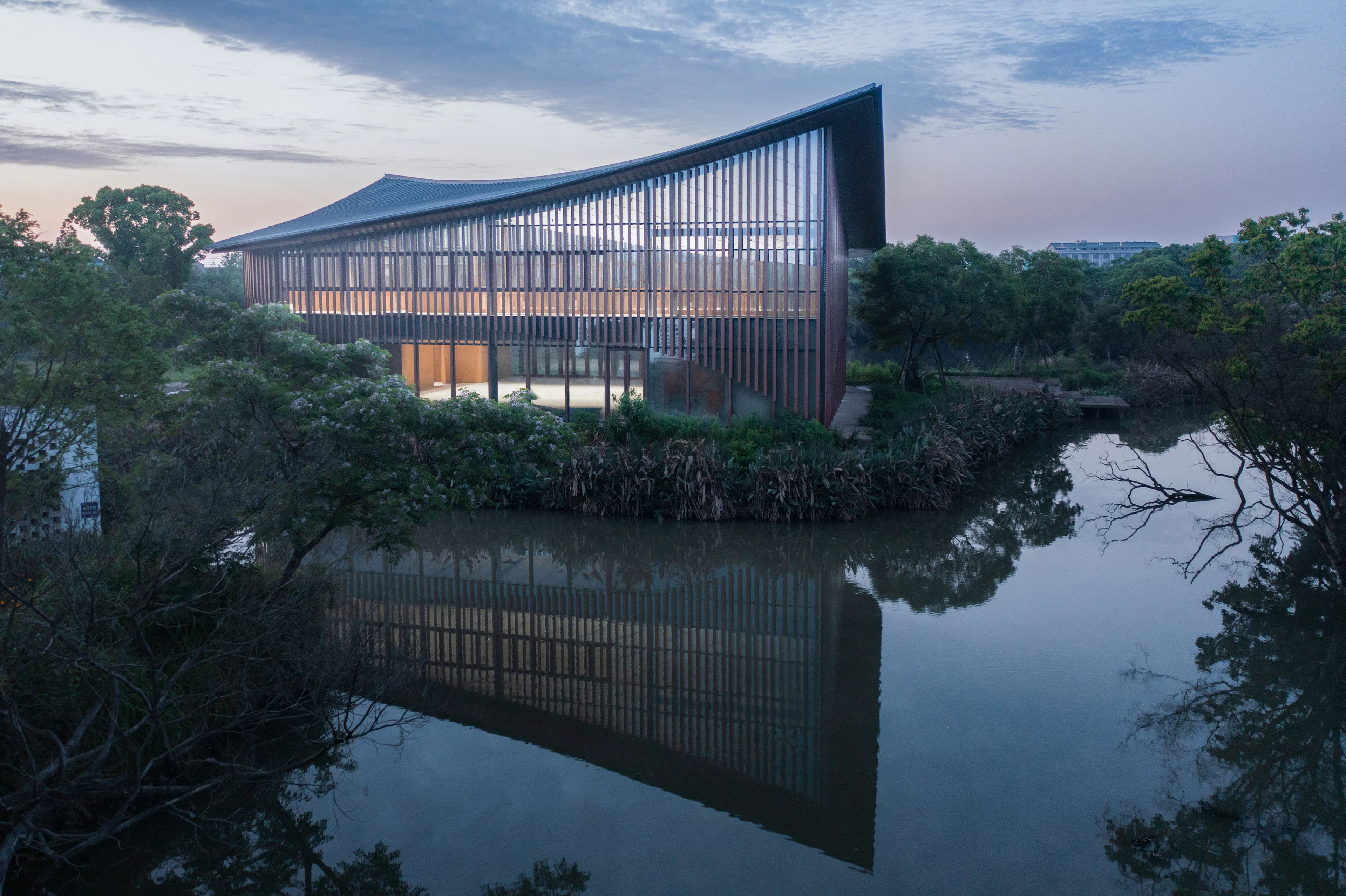 Four-leaf clover hall