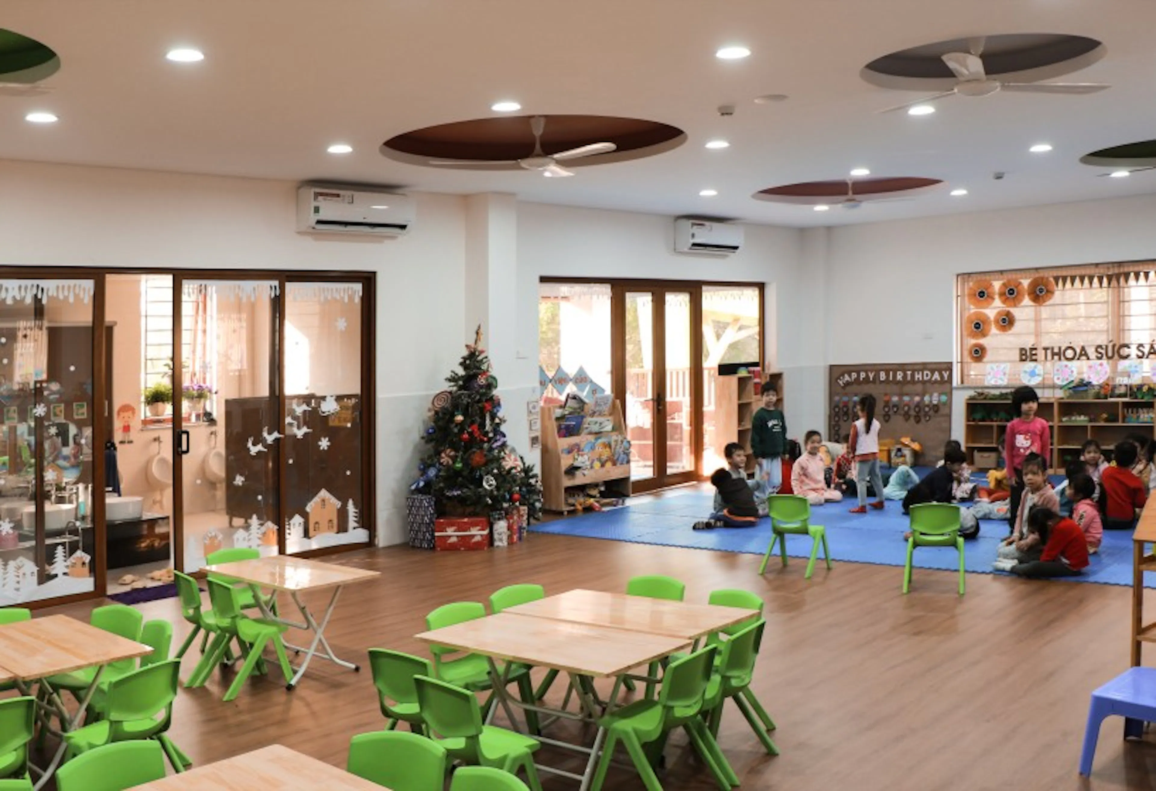 Dich Vong Hau Kindergarten — 7
