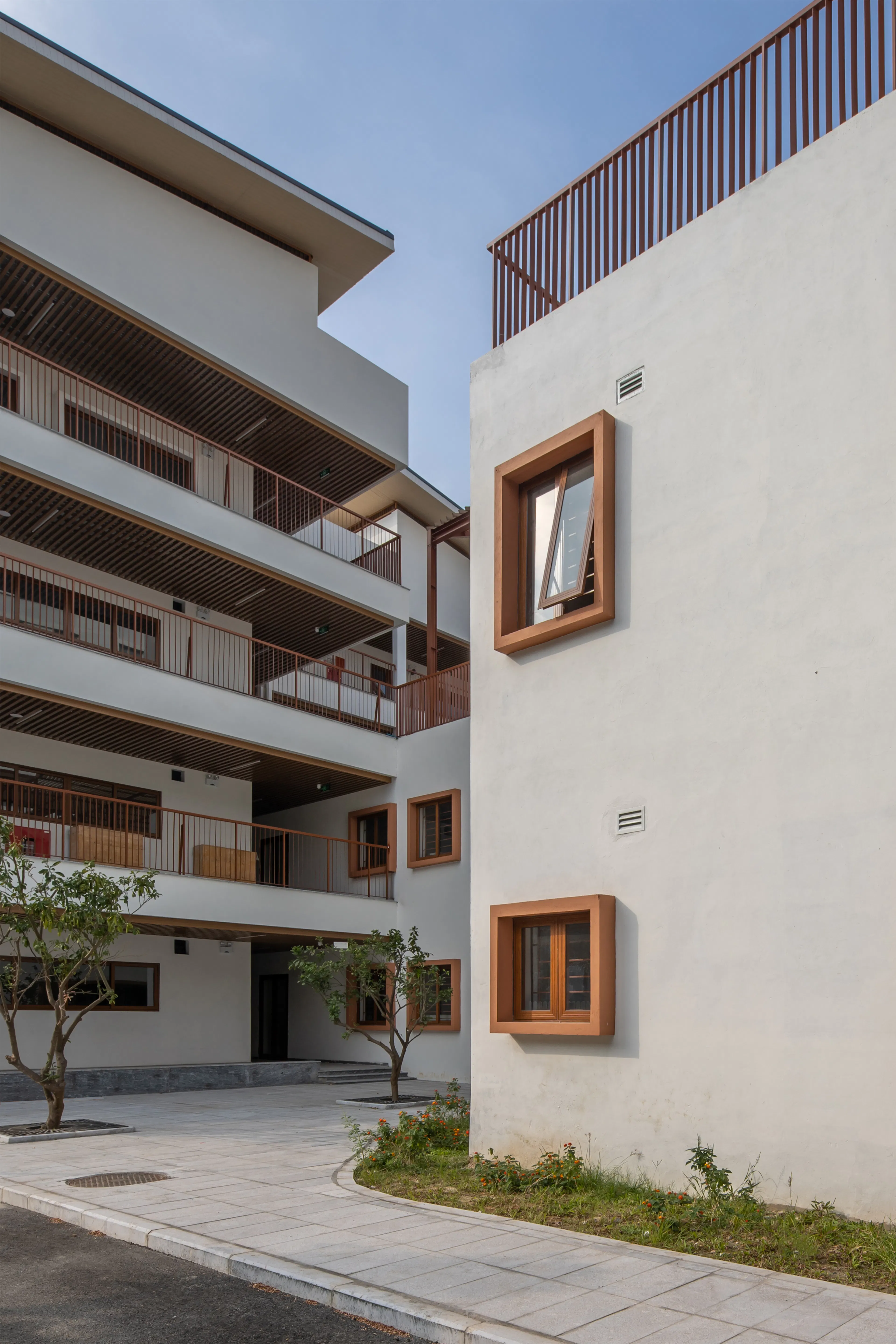 Dich Vong Hau Kindergarten — 8