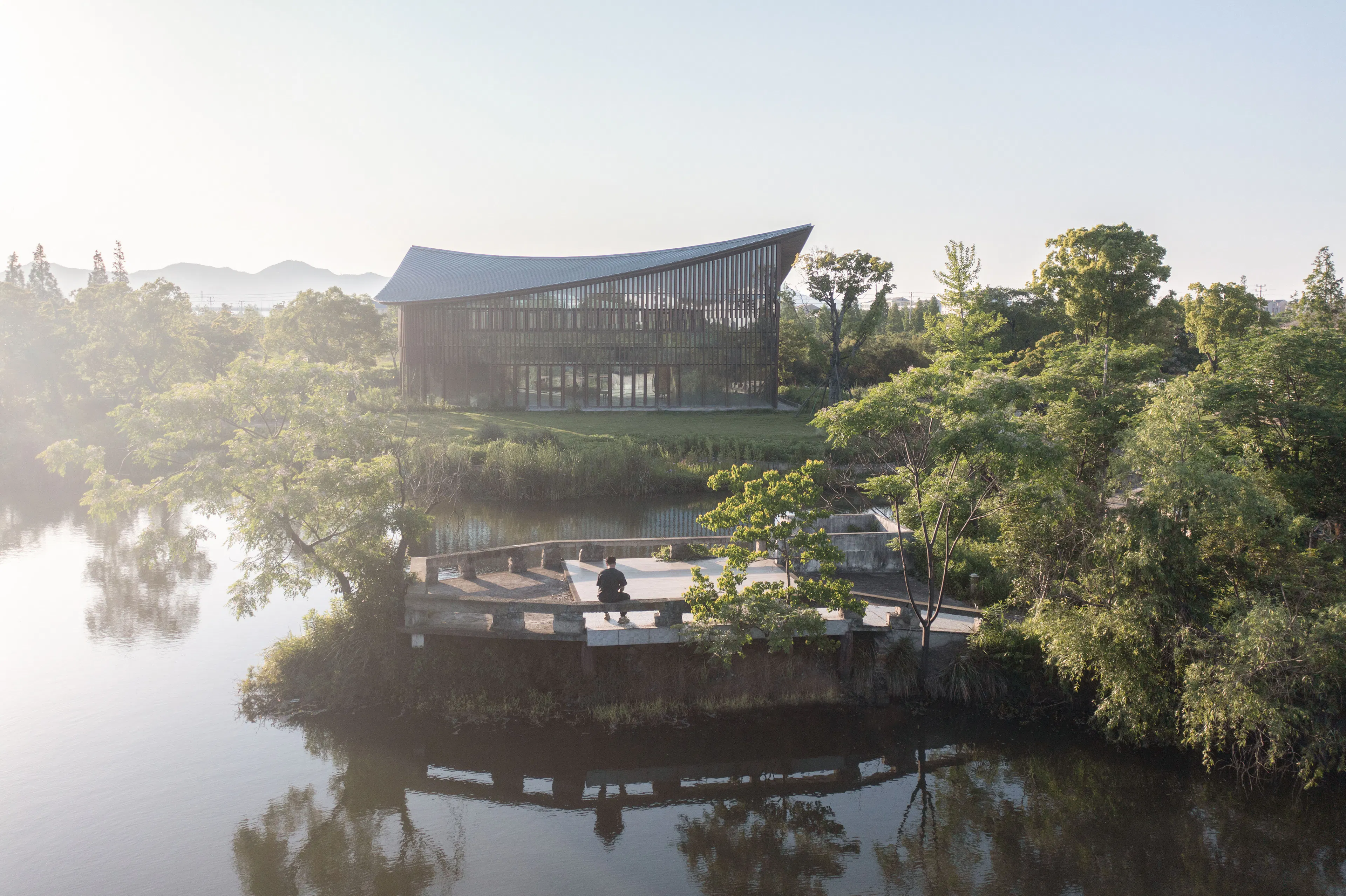 Four-leaf clover hall — 3