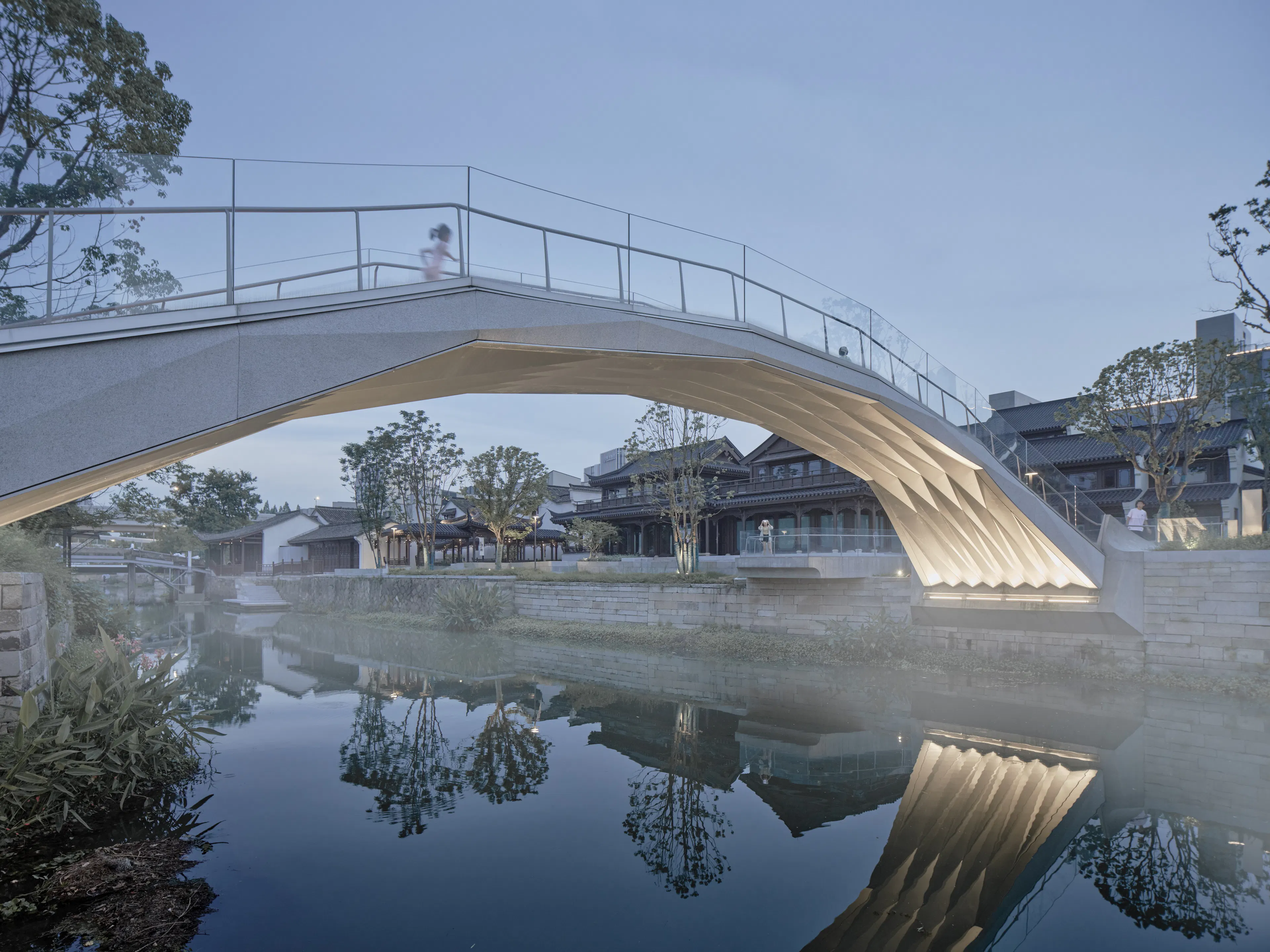 Lying Rainbow (Wohong) and Tranquil Wave (Pingbo) Bridges