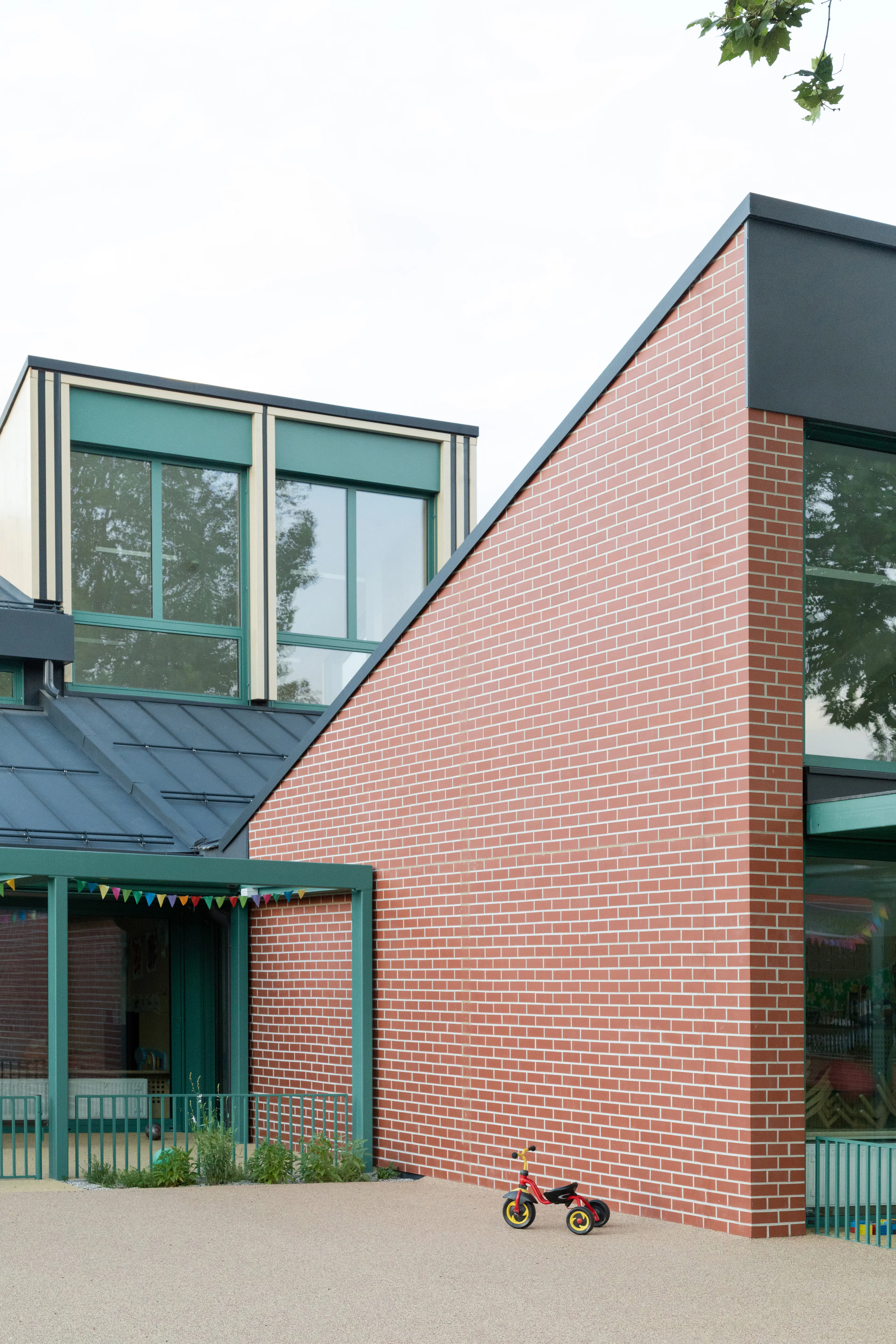 Comprehensive renovation and extension of the Kindergarten, Učenjak unit — 11