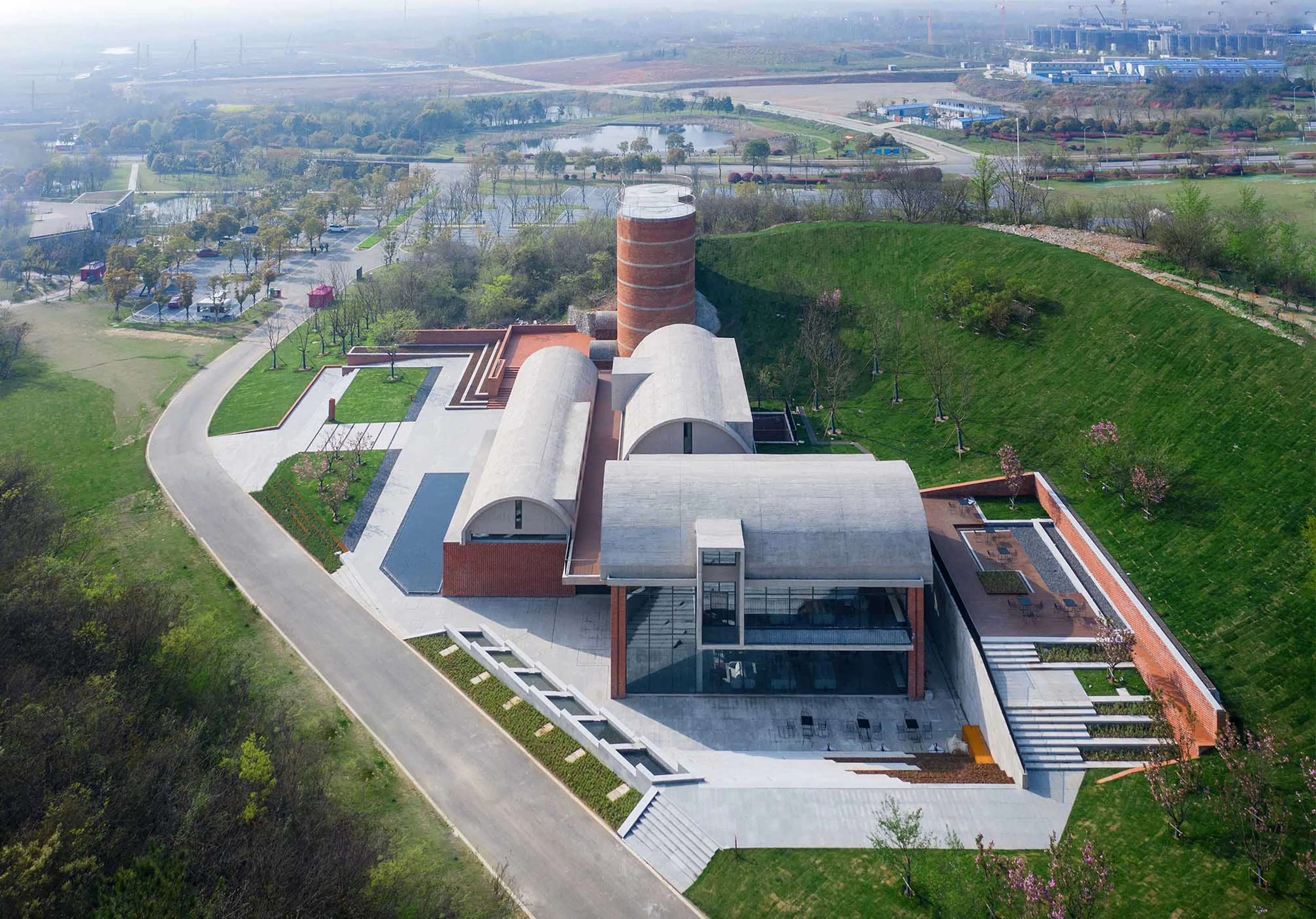Tangshan Quarry Bookstore of Librairie Avant-garde — 1