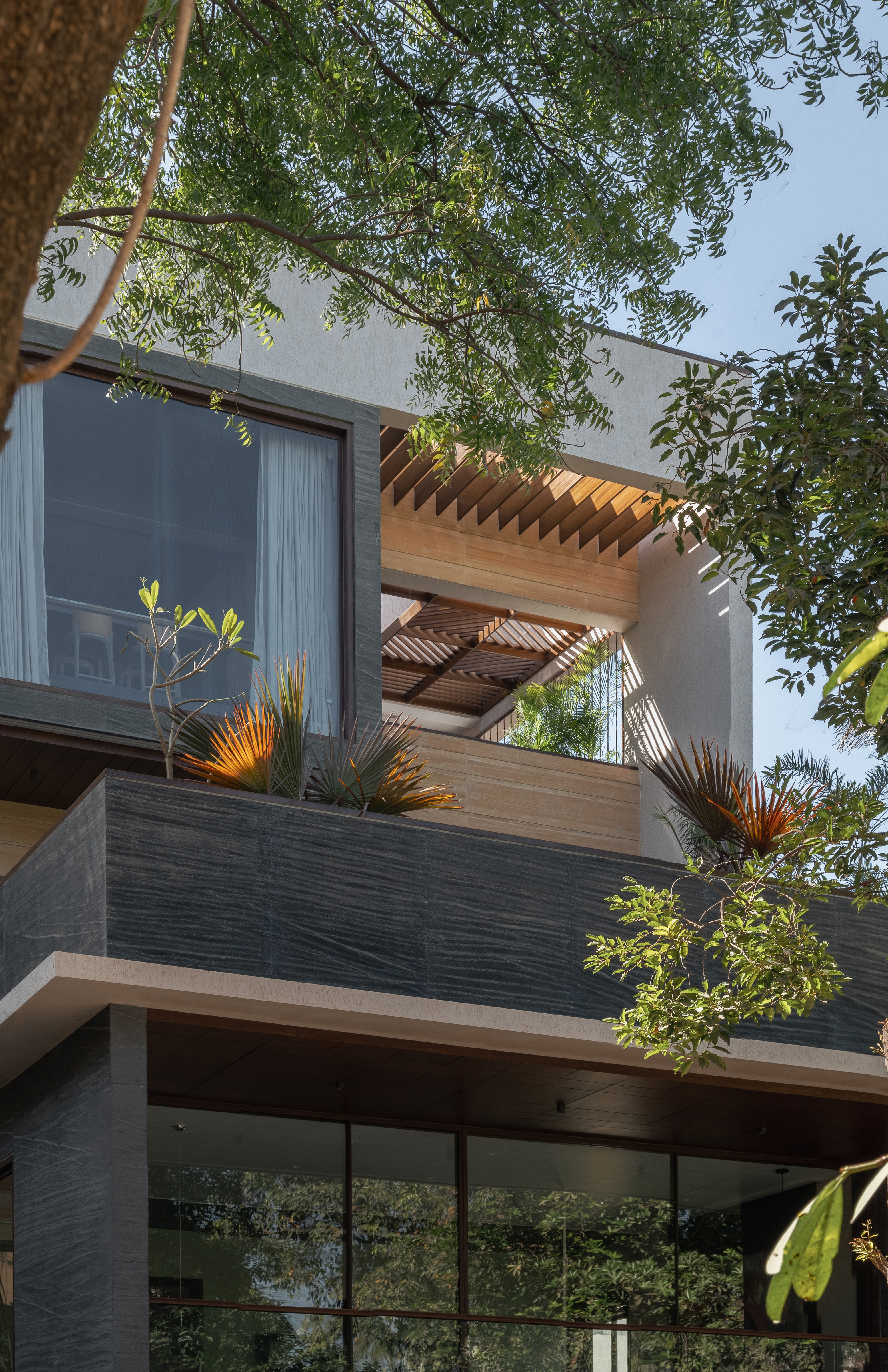 © MANOJ PATEL DESIGN STUDIO