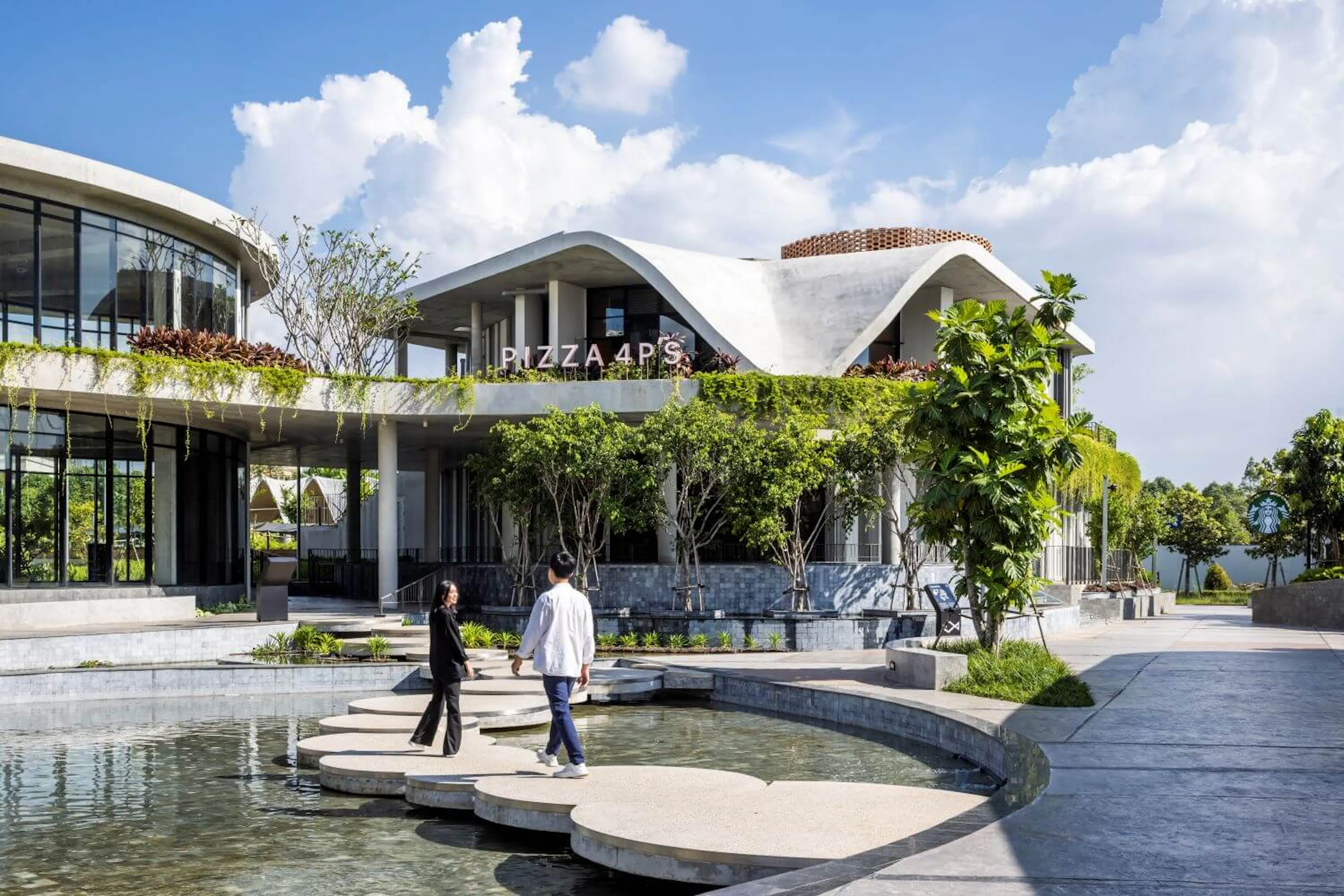 Hikari-4Ps Edutainment Hub