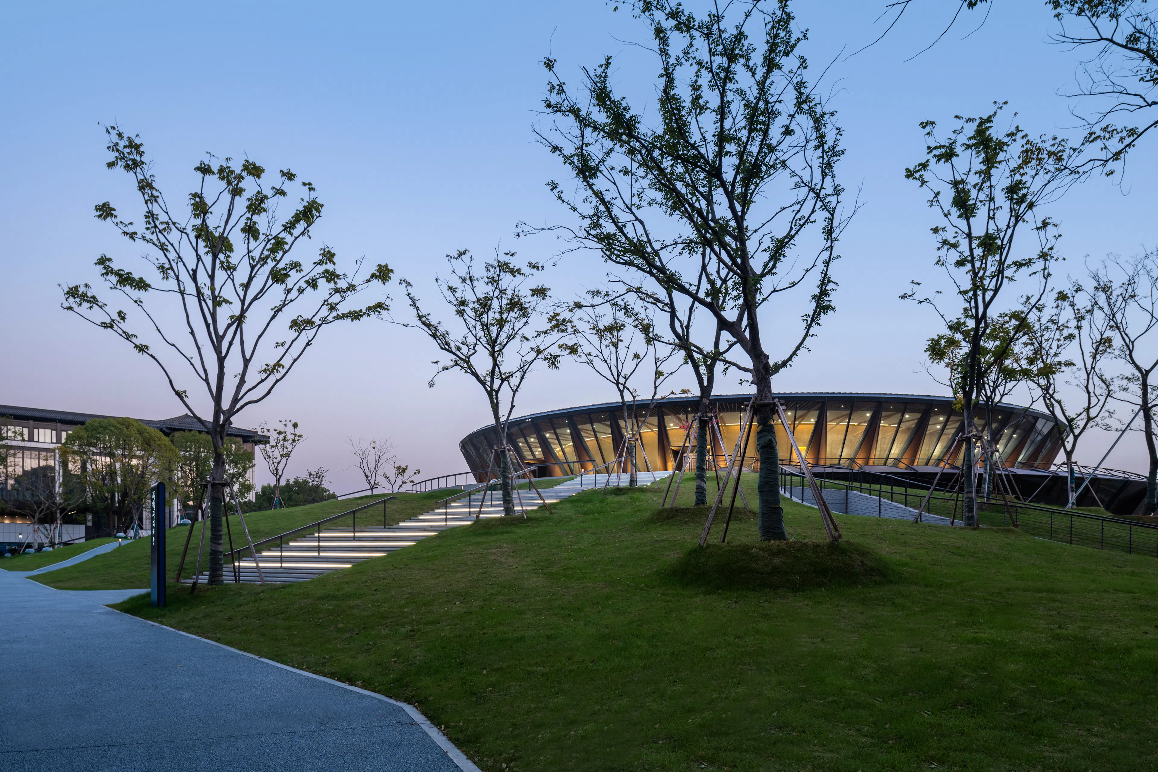 Fengzejiang Lecture Hall — 5