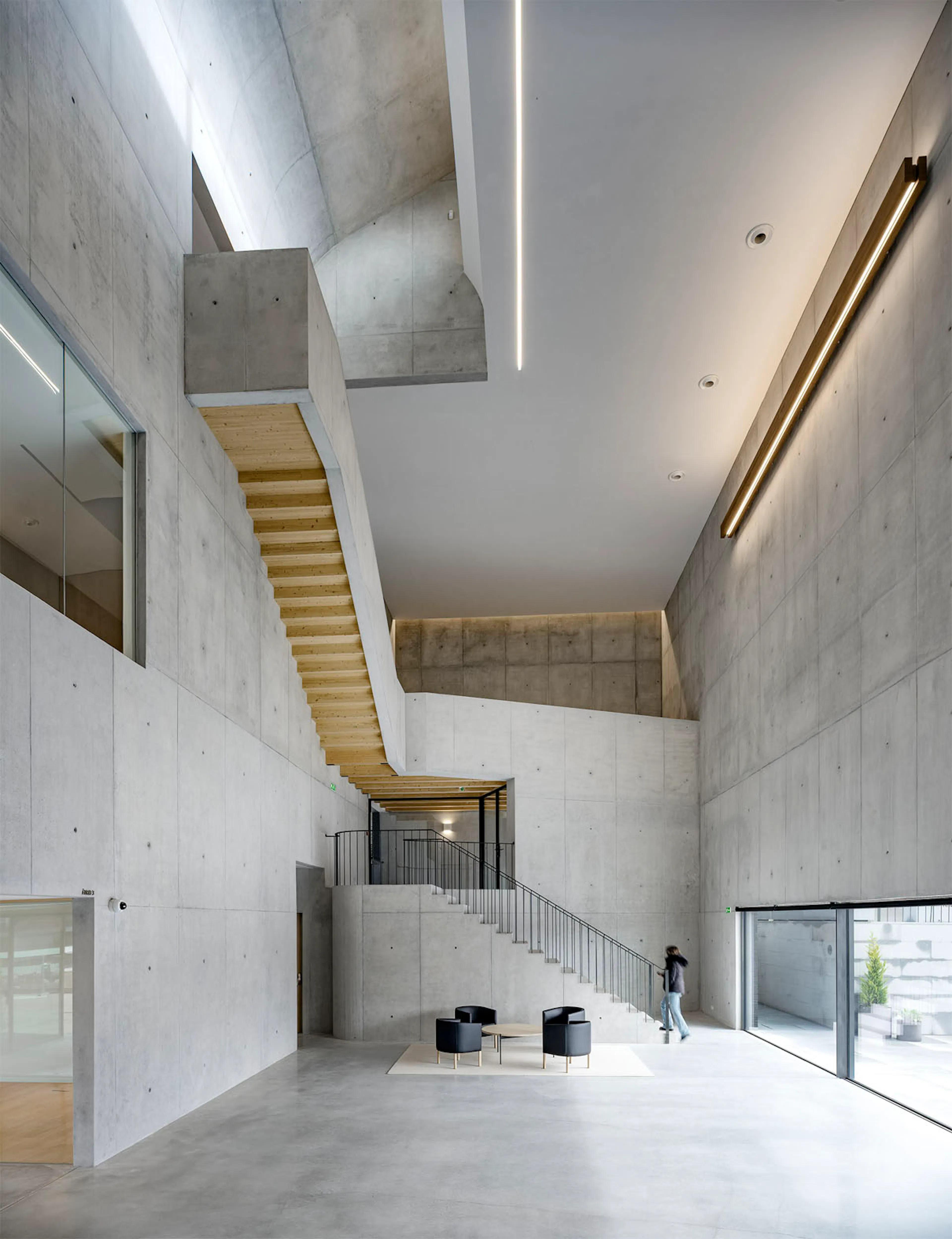 R A I A T - T O W N H A L L | 2023 — 40