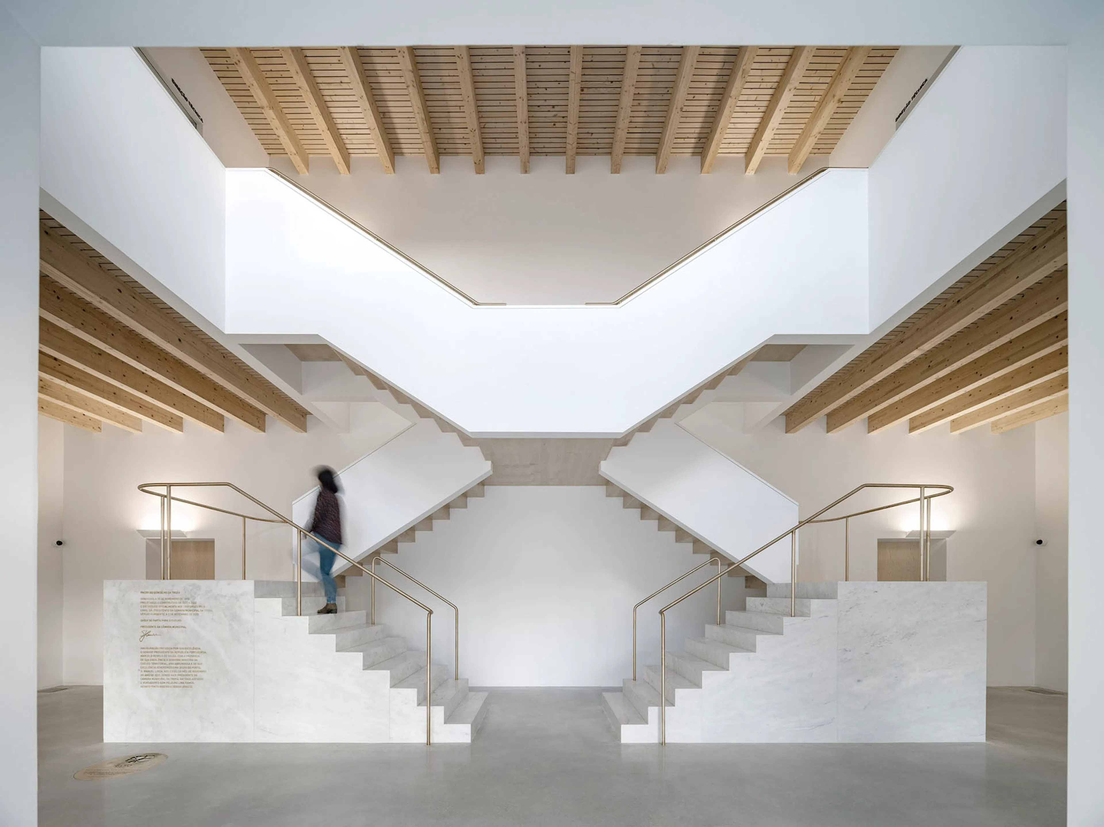 R A I A T - T O W N H A L L | 2023 — 34