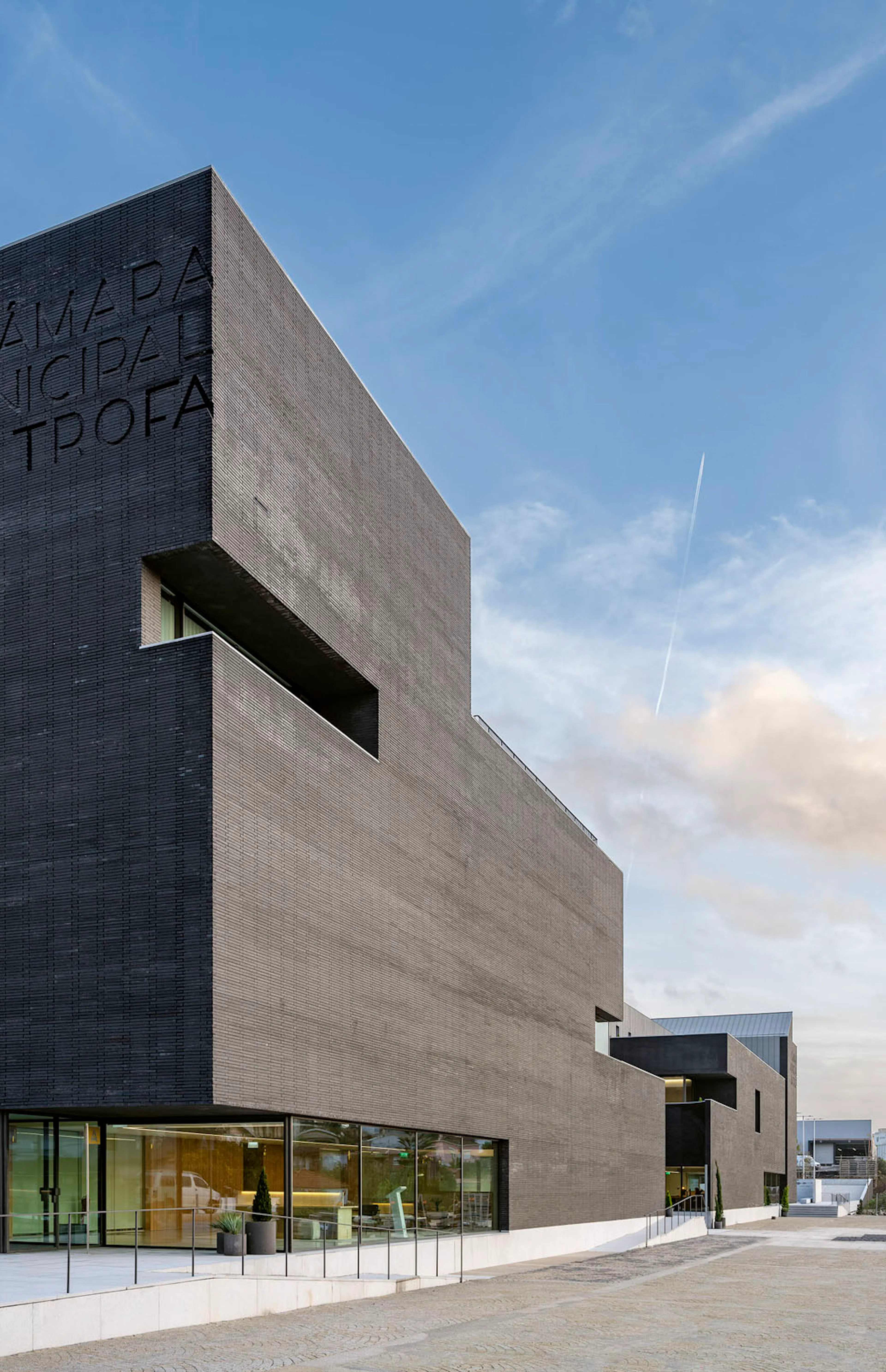 R A I A T - T O W N H A L L | 2023 — 27