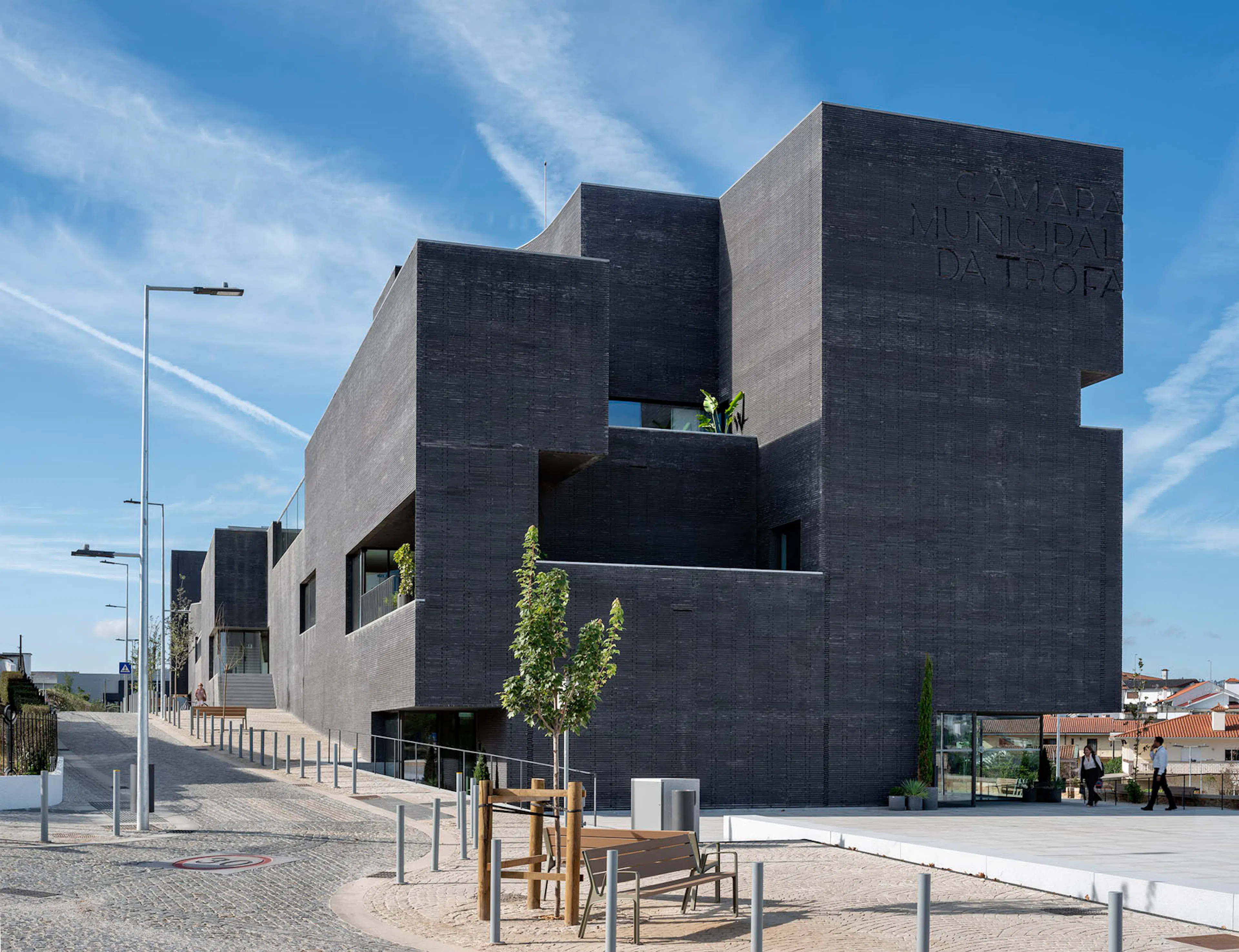 R A I A T - T O W N H A L L | 2023 — 22