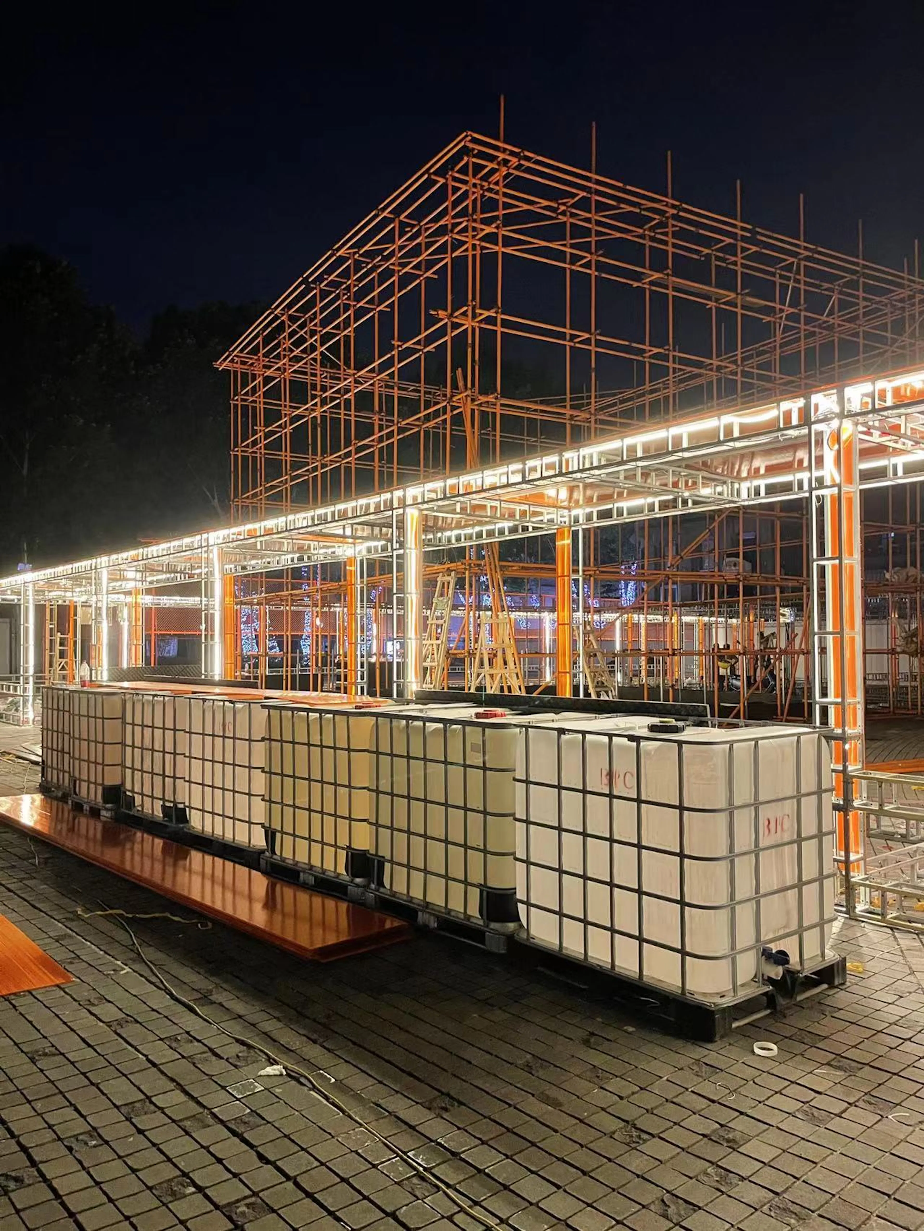 Wuhan Tiandi "DIVE IN SUMMER" — 52