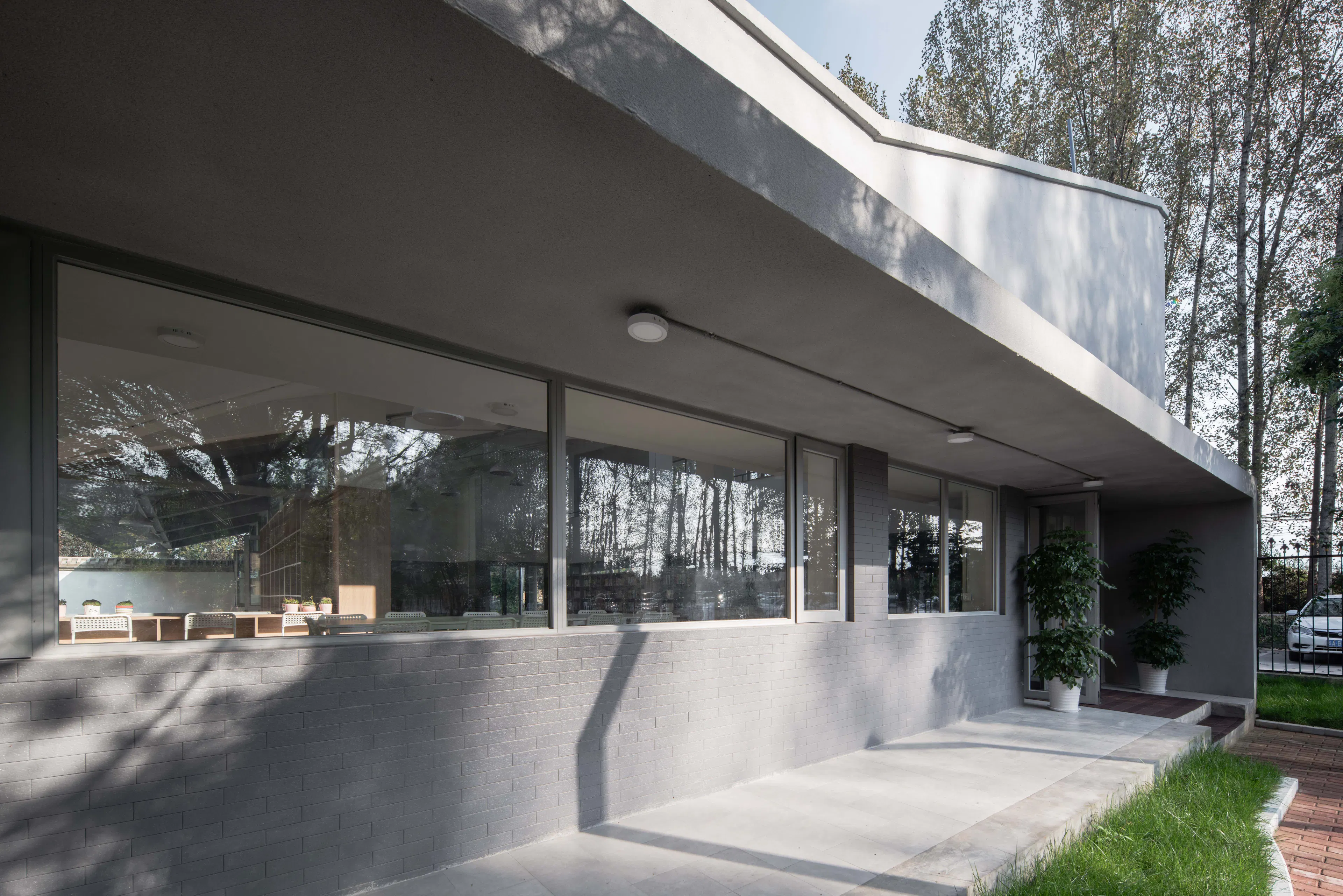 Qinfeng Library — 8