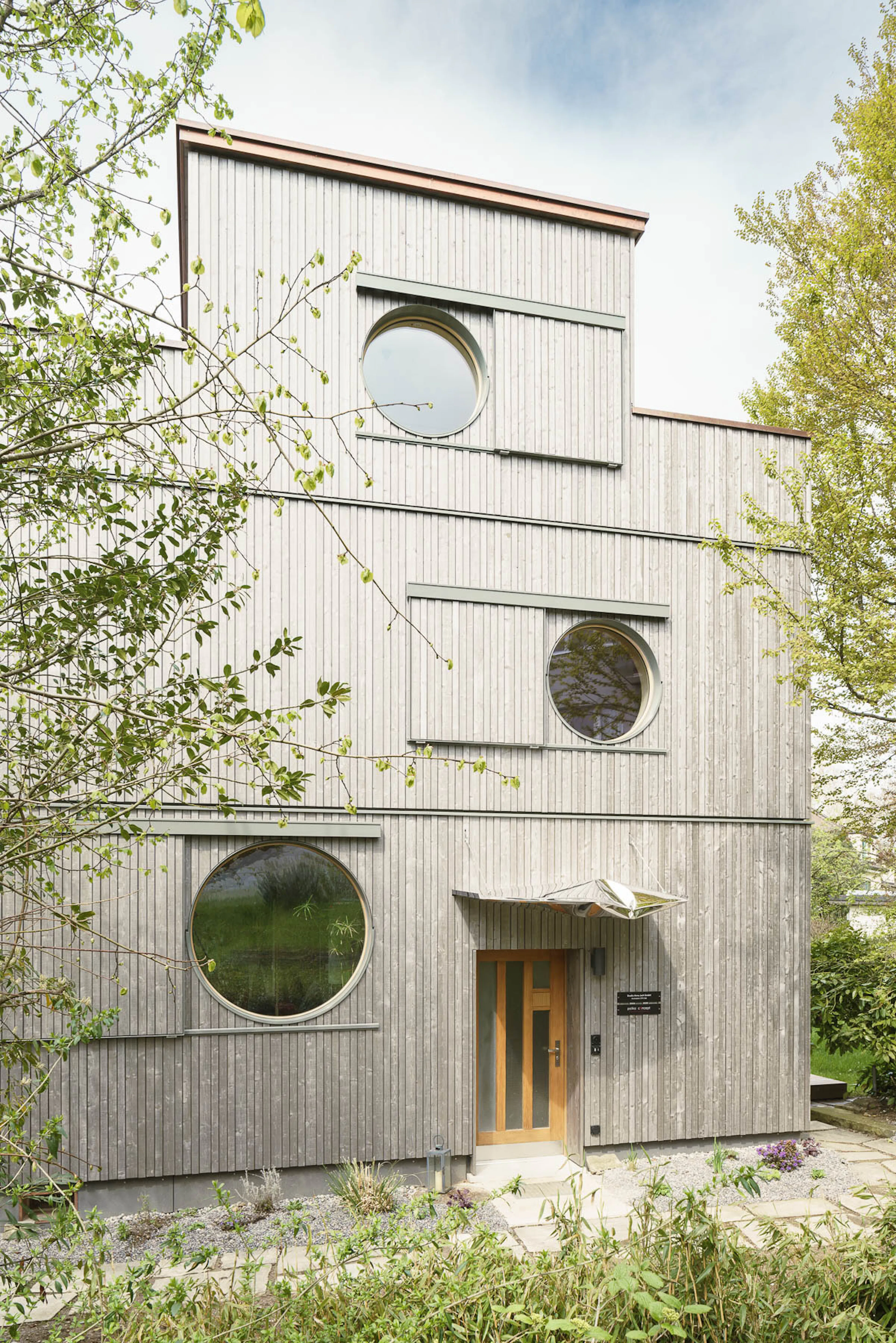 House with an Eye — 5