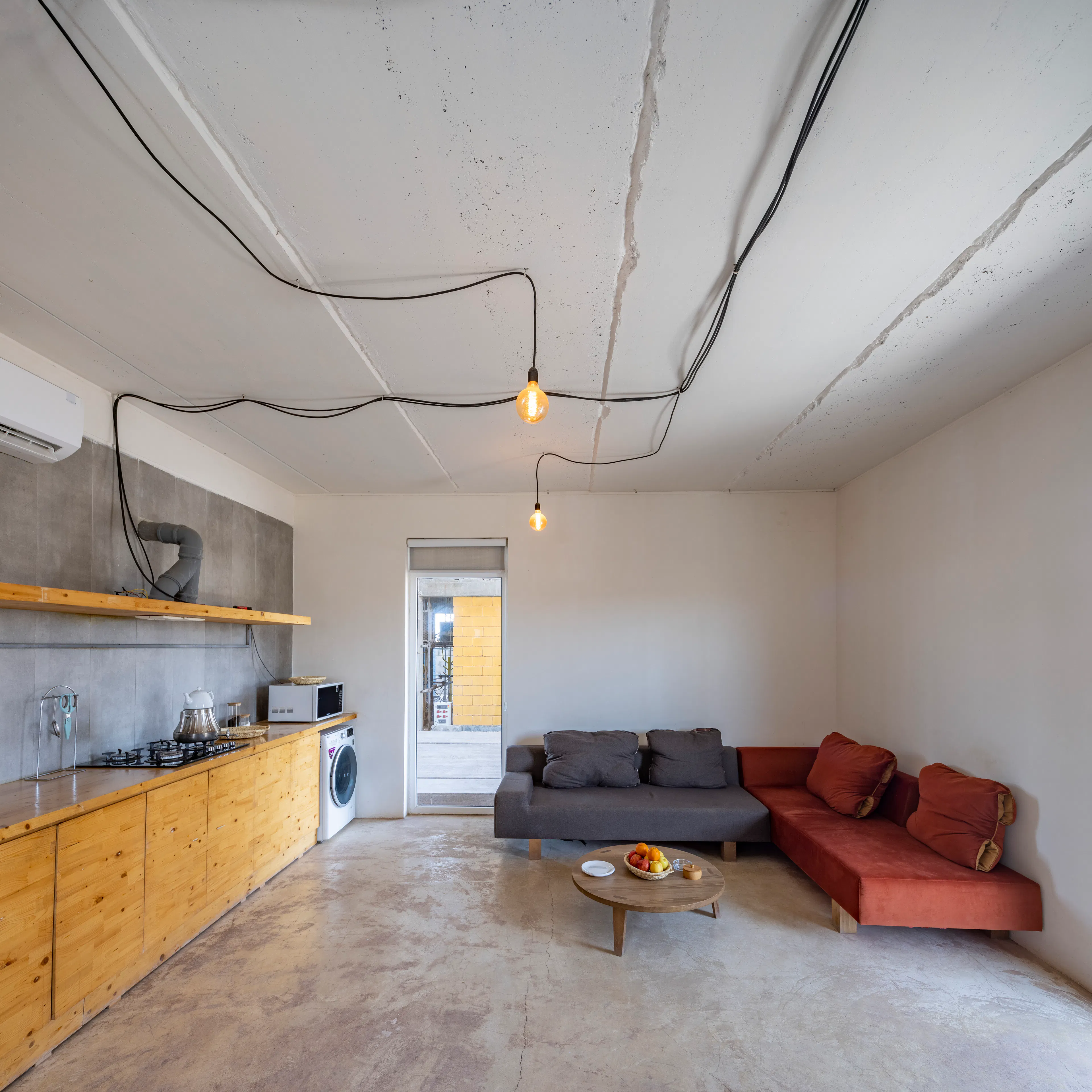 Type-less Building (Center for Handy Skills) — 1