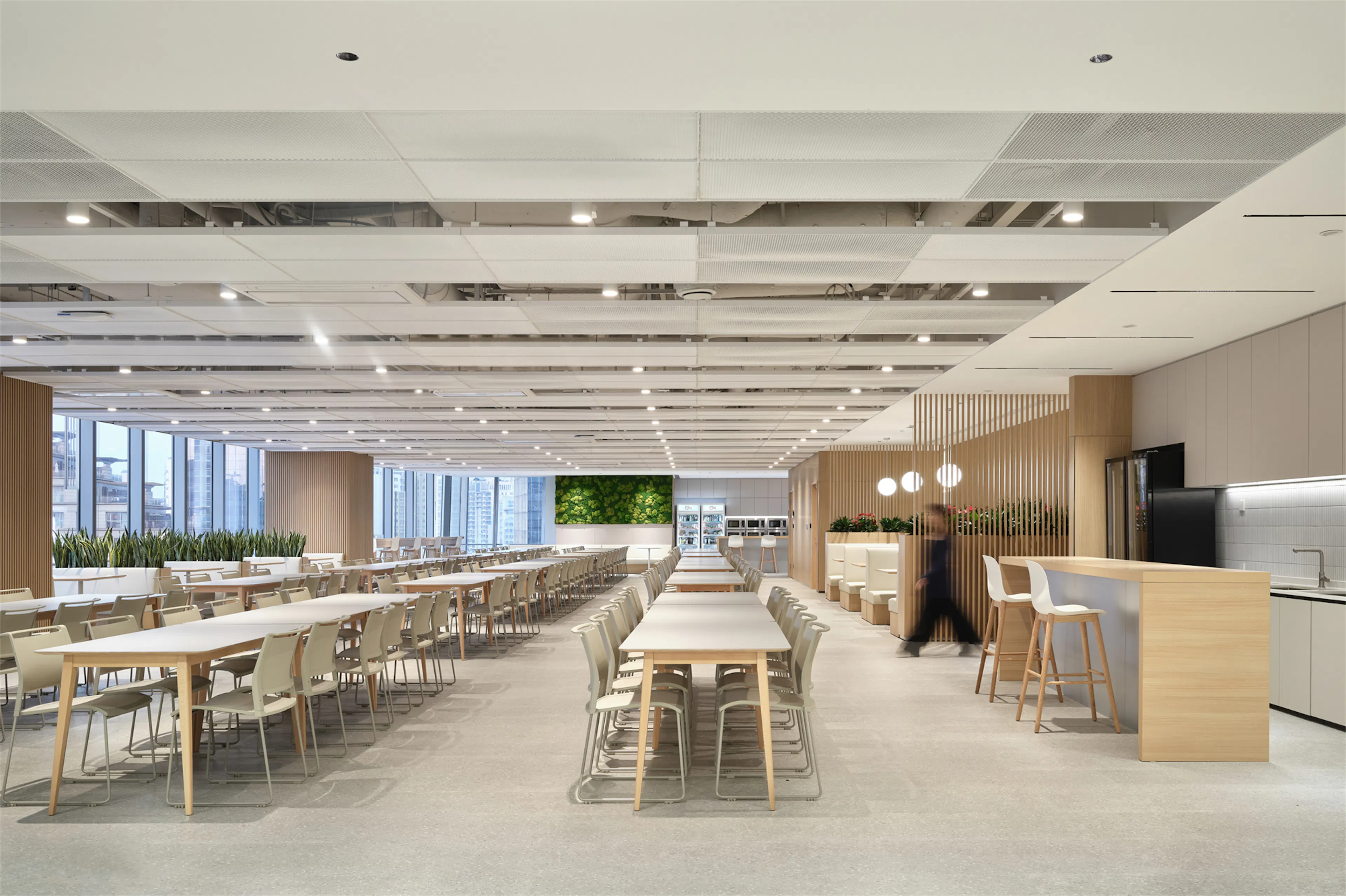 Offic of FAST RETAILING (CN) — 9