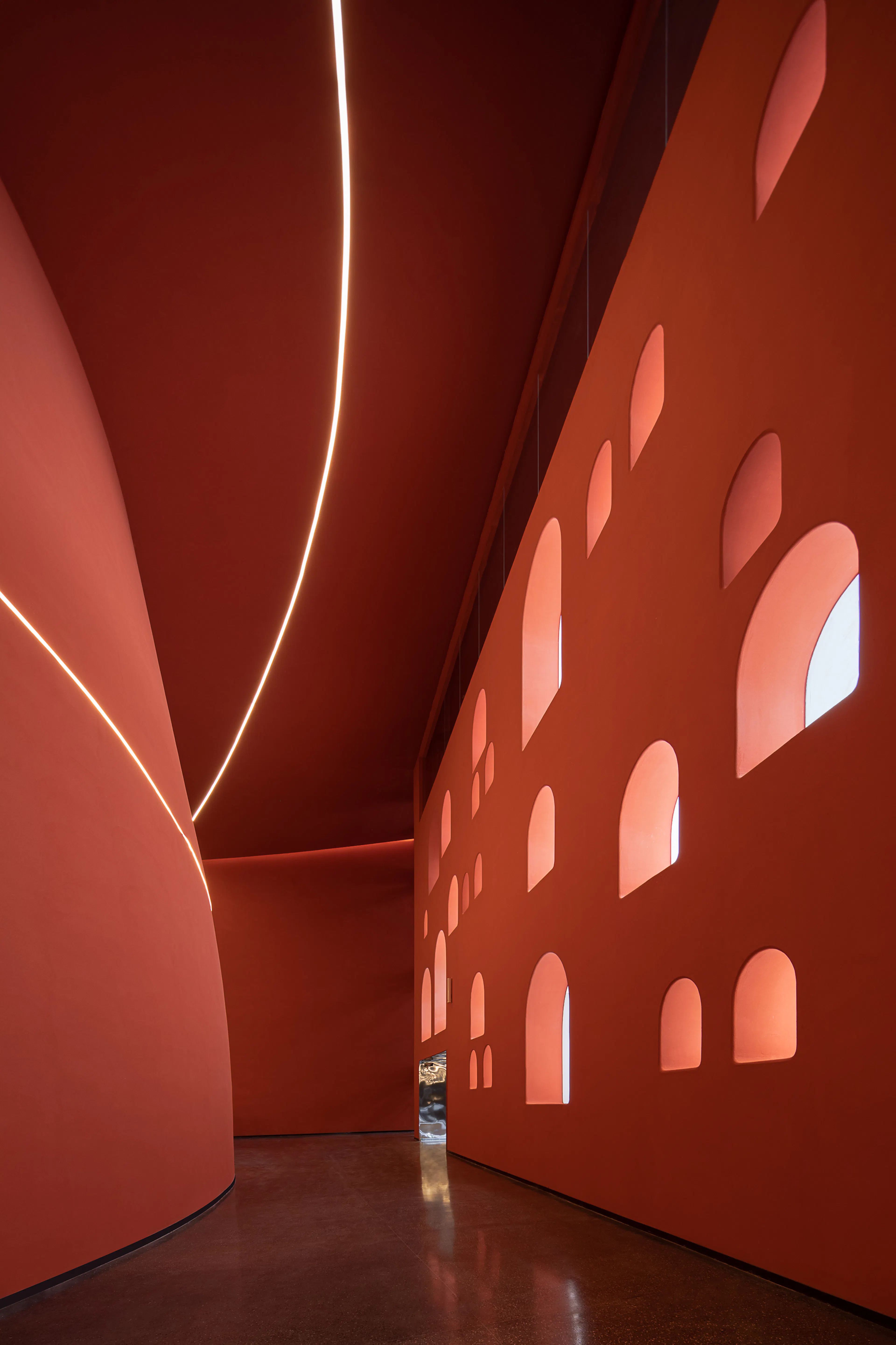 Maiji Mountain Area Tourist Service Center — 19