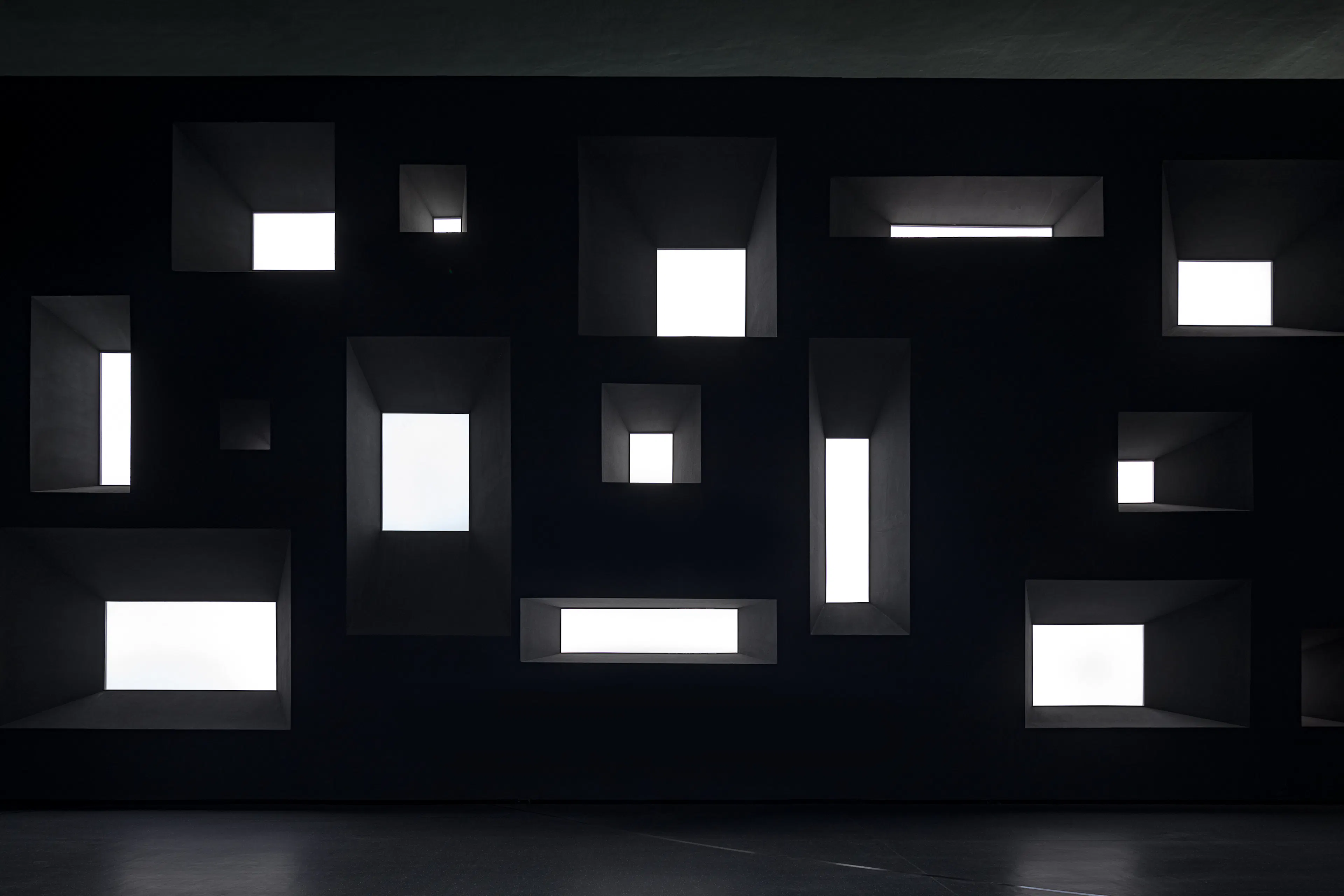 Maiji Mountain Area Tourist Service Center — 25