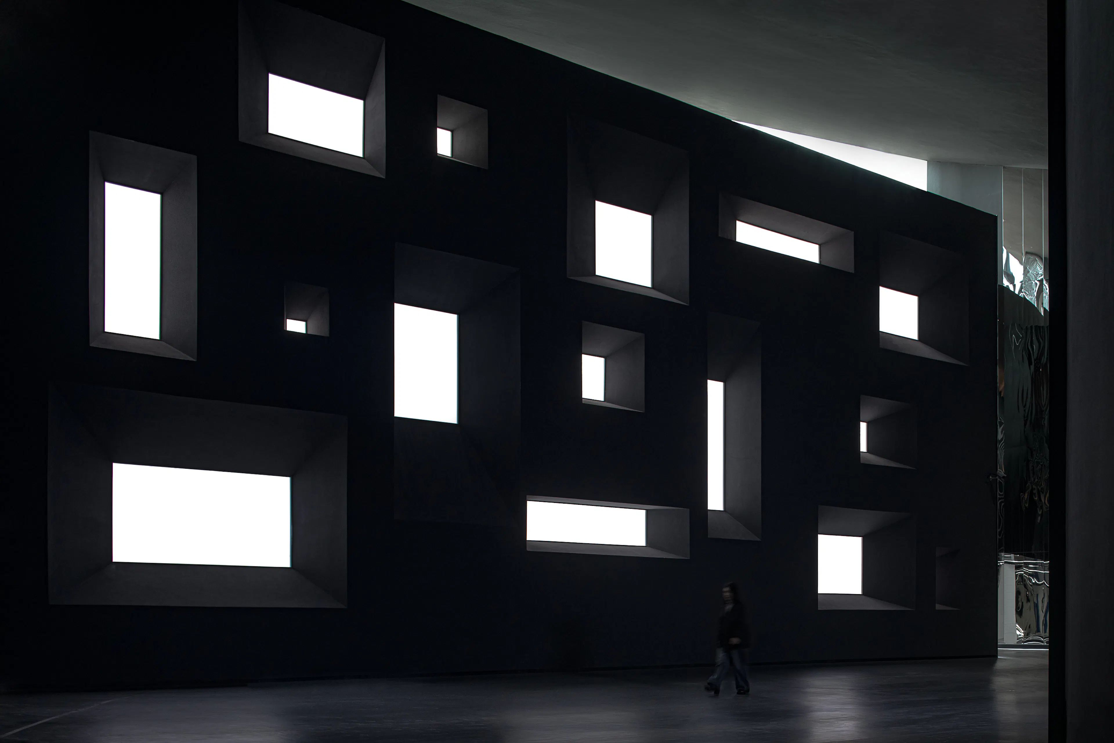 Maiji Mountain Area Tourist Service Center — 26