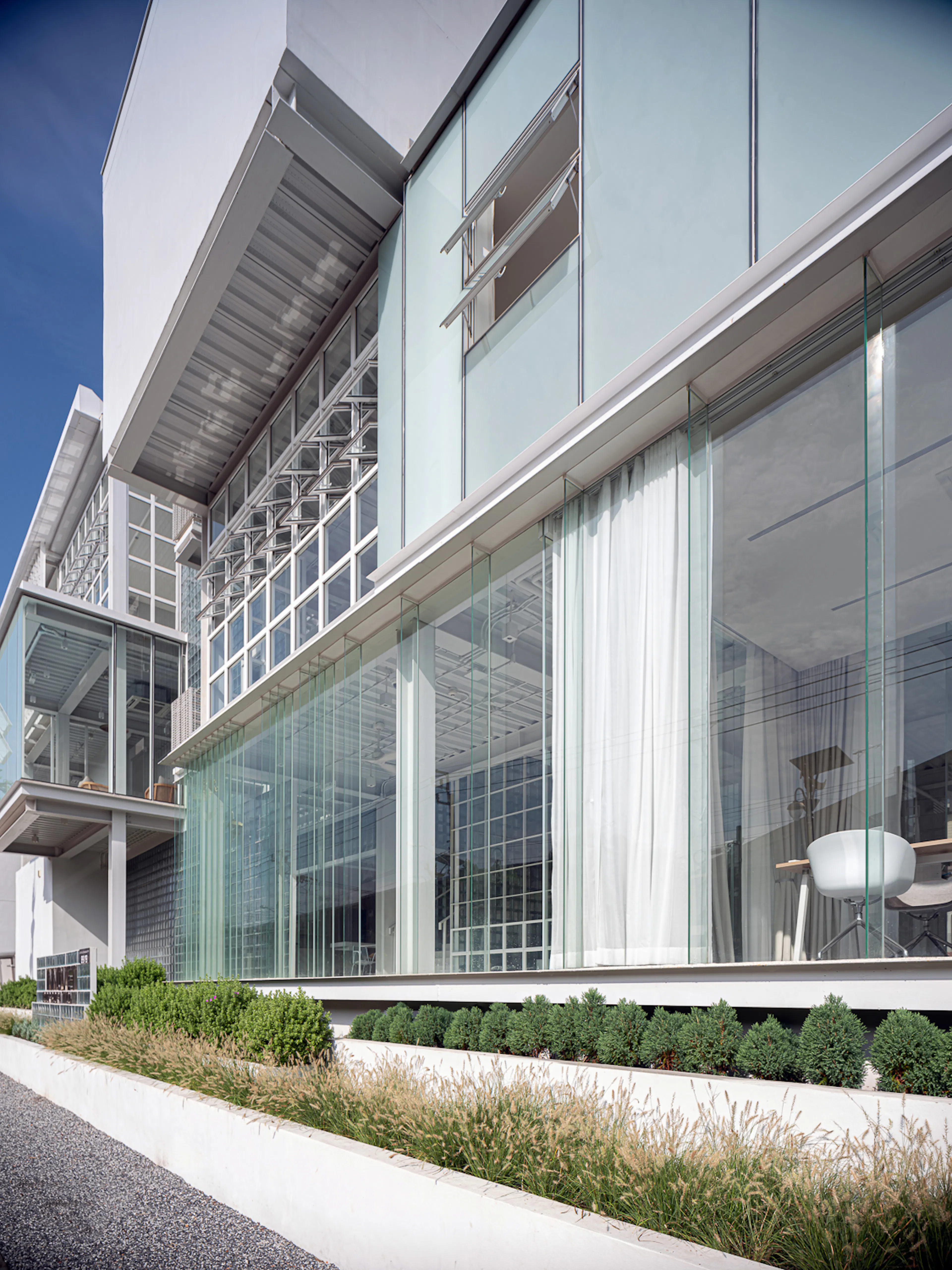 Where's House Warehouse — 4