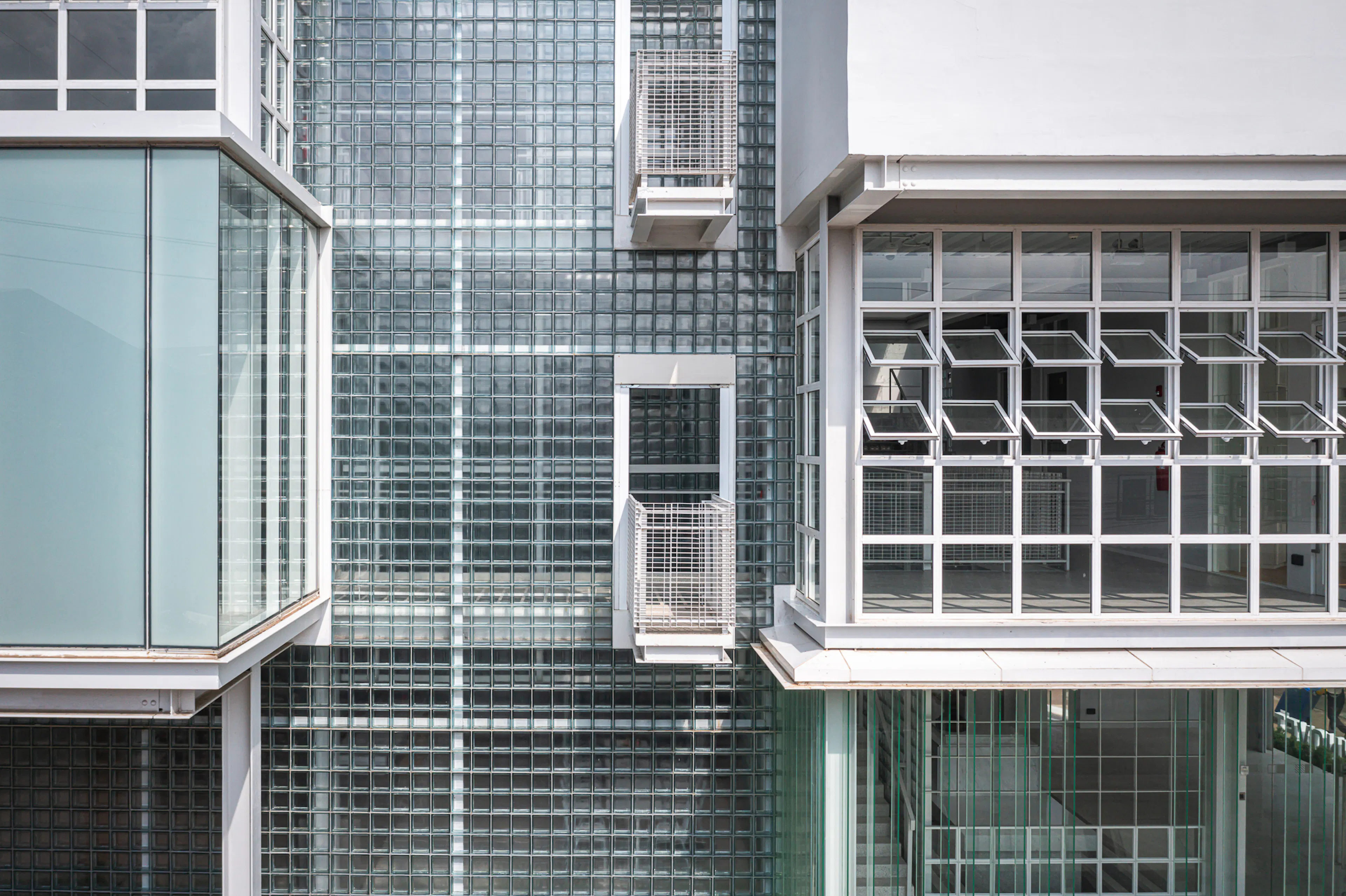 Where's House Warehouse — 6