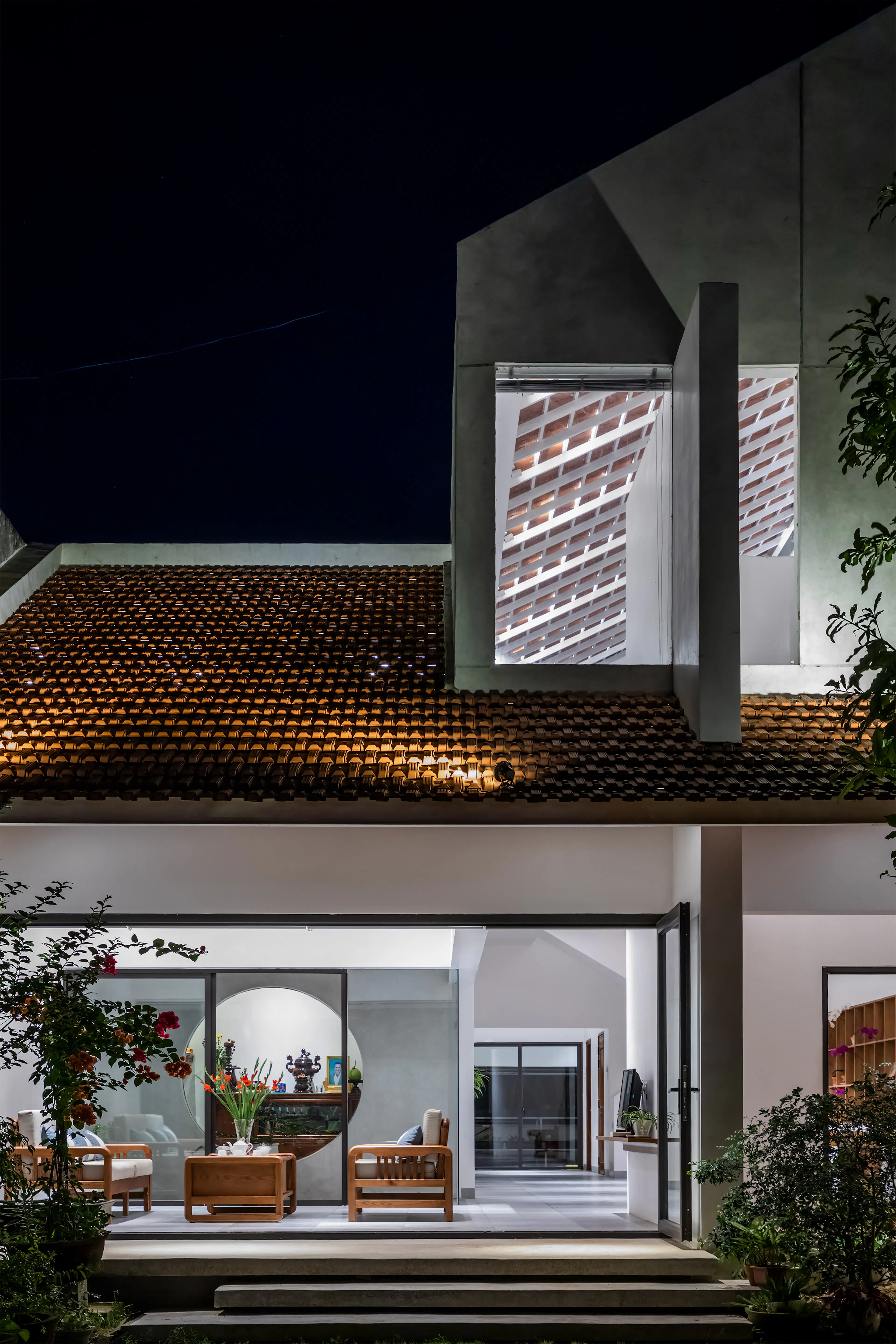 QUANG NGAI HOUSE — 8