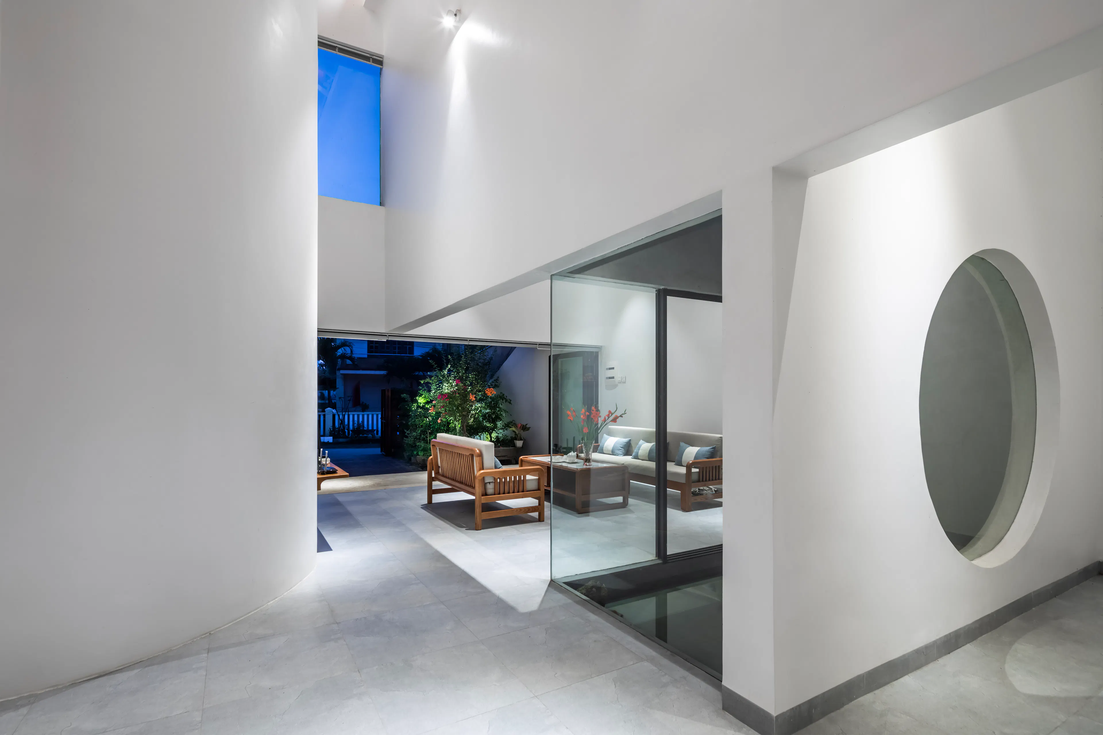 QUANG NGAI HOUSE — 33