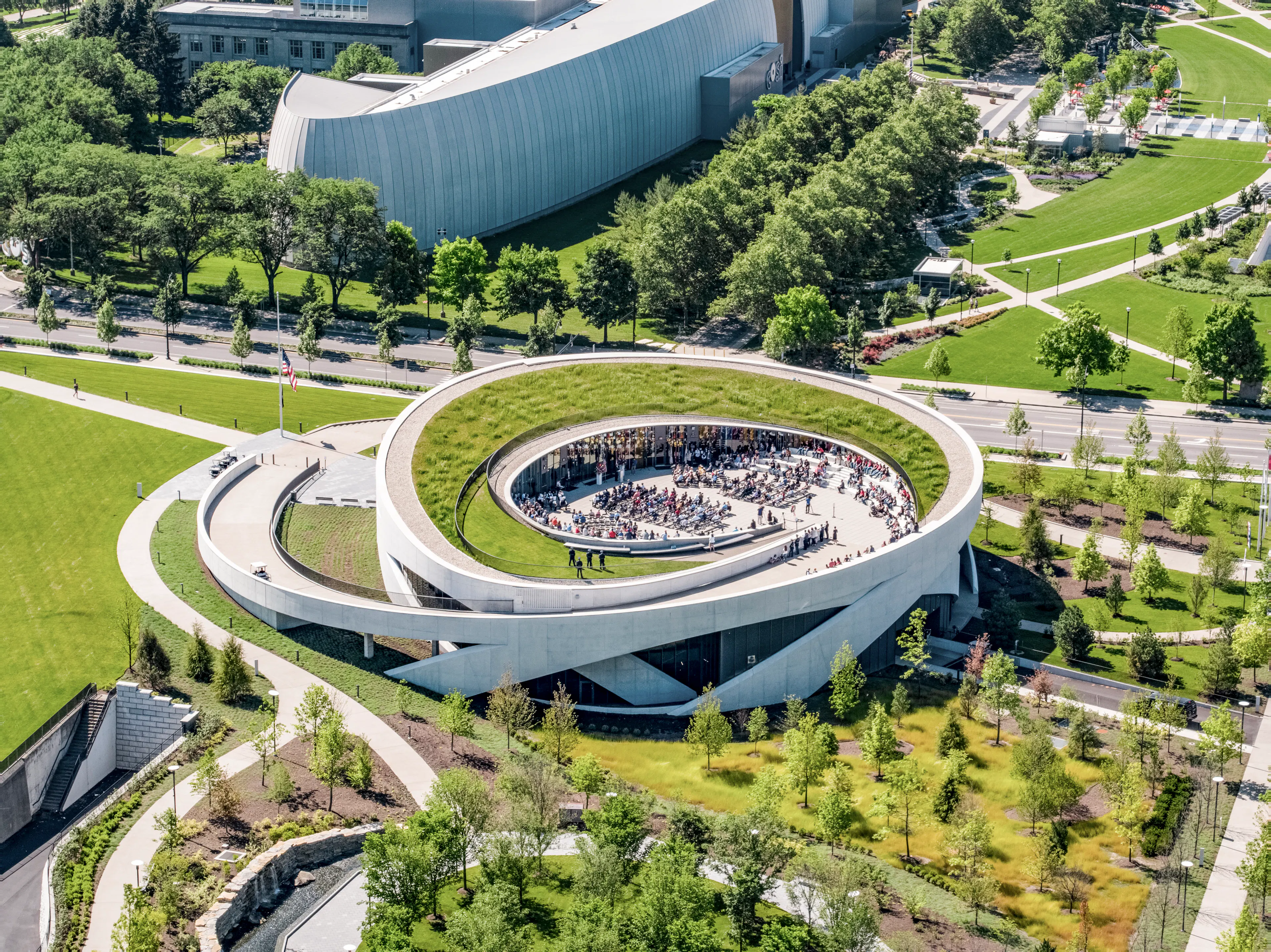 Sokol Blosser Winery Tasting Room — 5