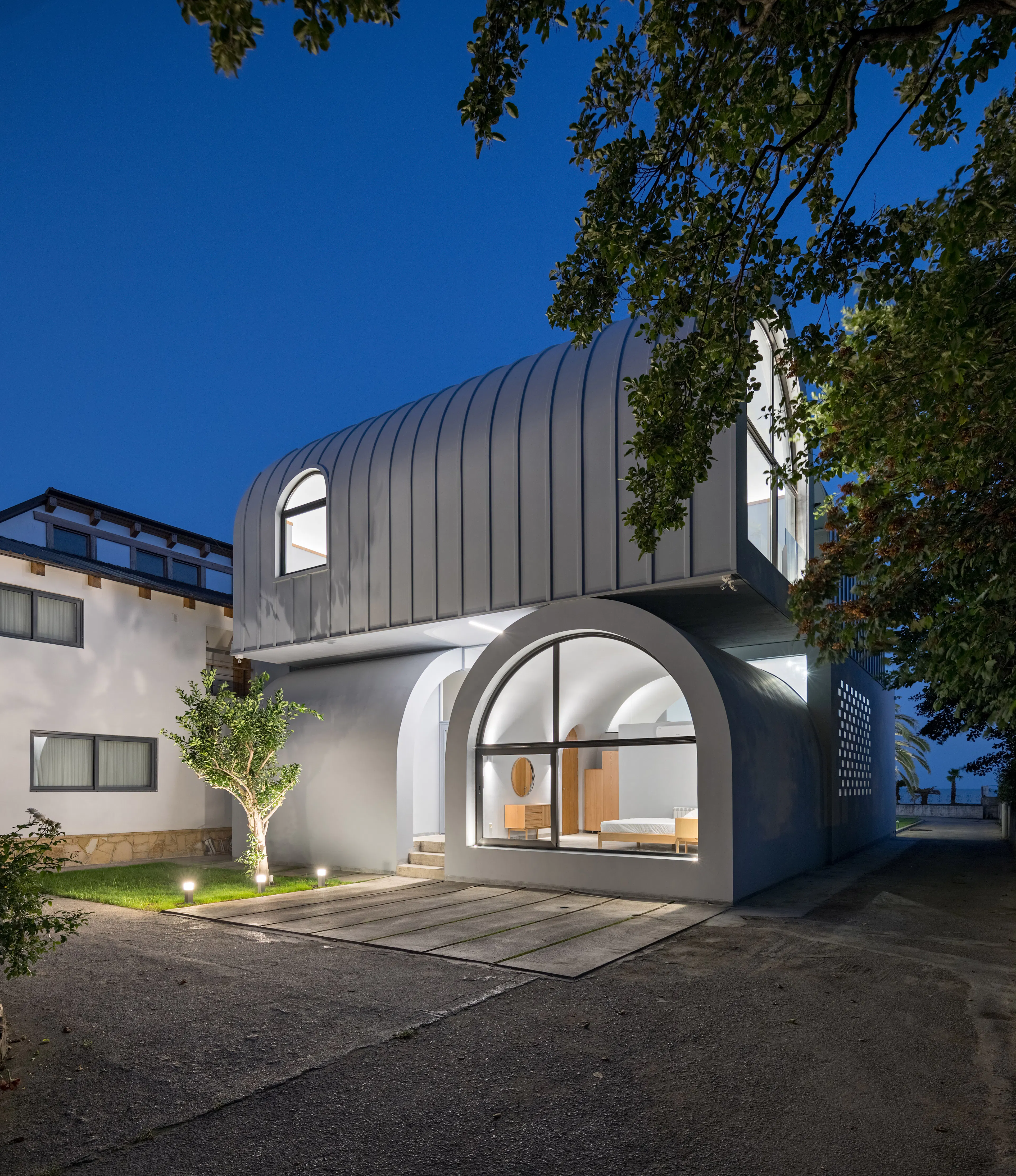 Vault on vault — 1