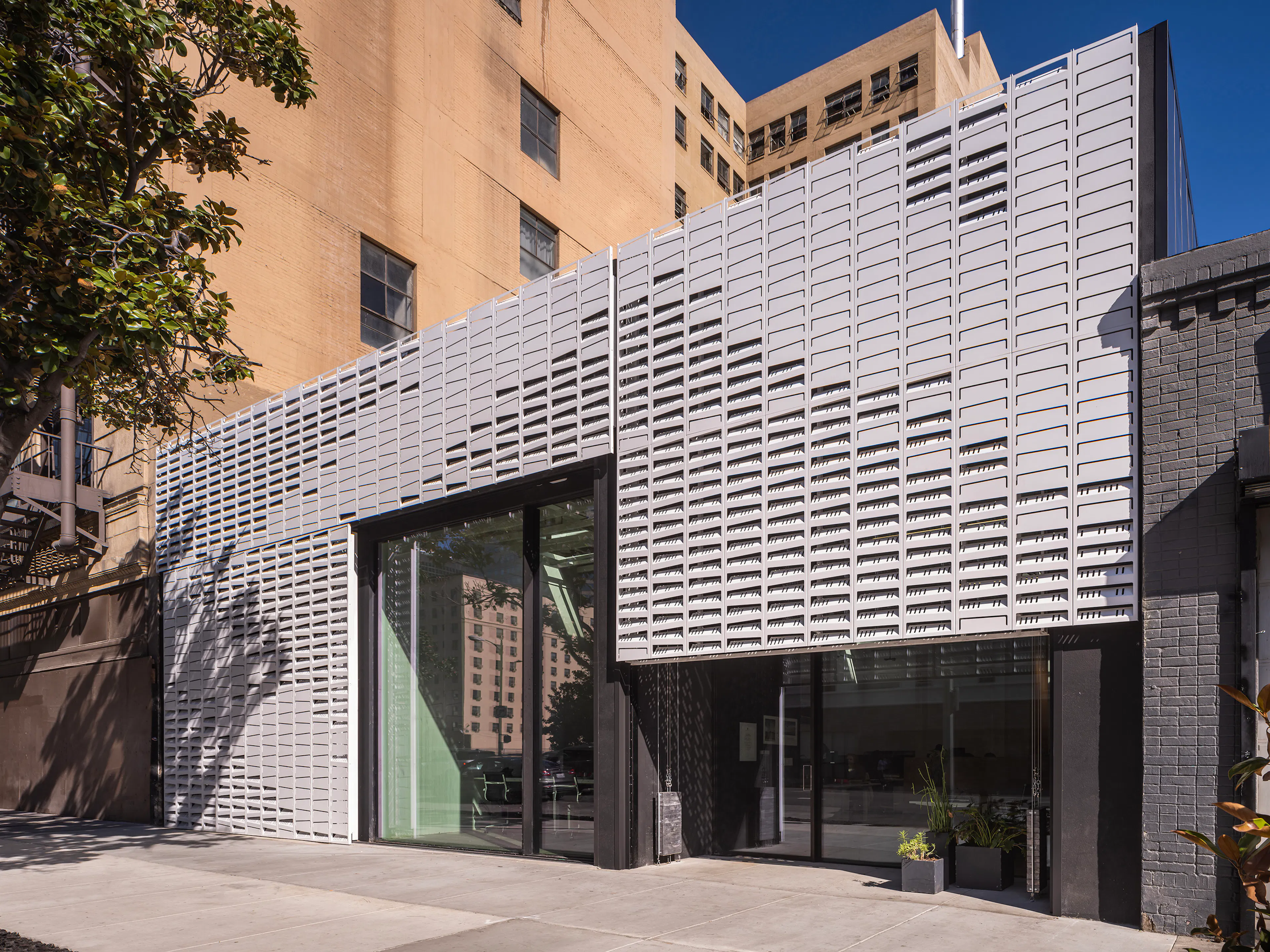 AUX Studio & the art room Café & Gallery — 3